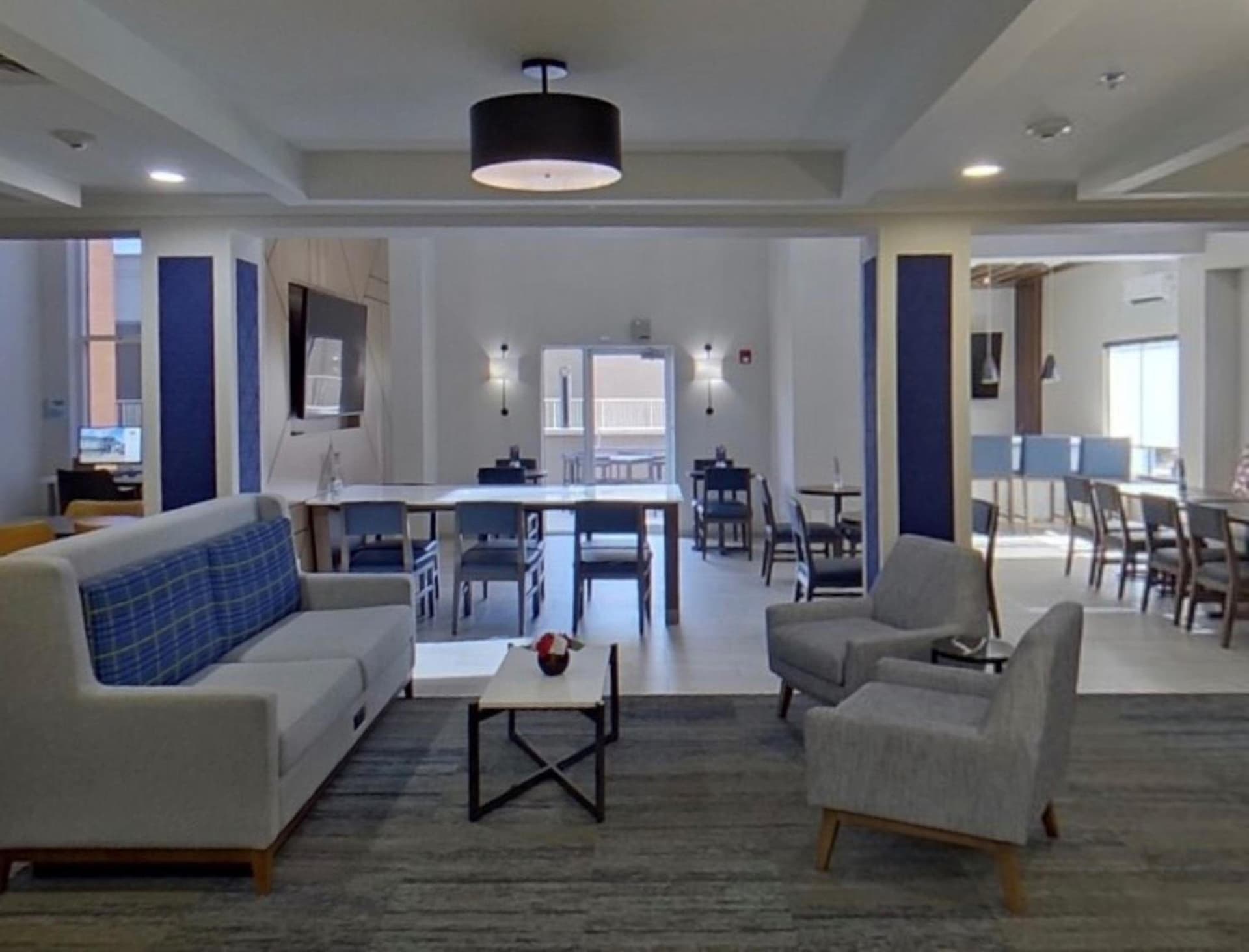 Holiday Inn Express & Suites - Tuscaloosa-University by IHG gallery photo in Tuscaloosa, AL — image 61
