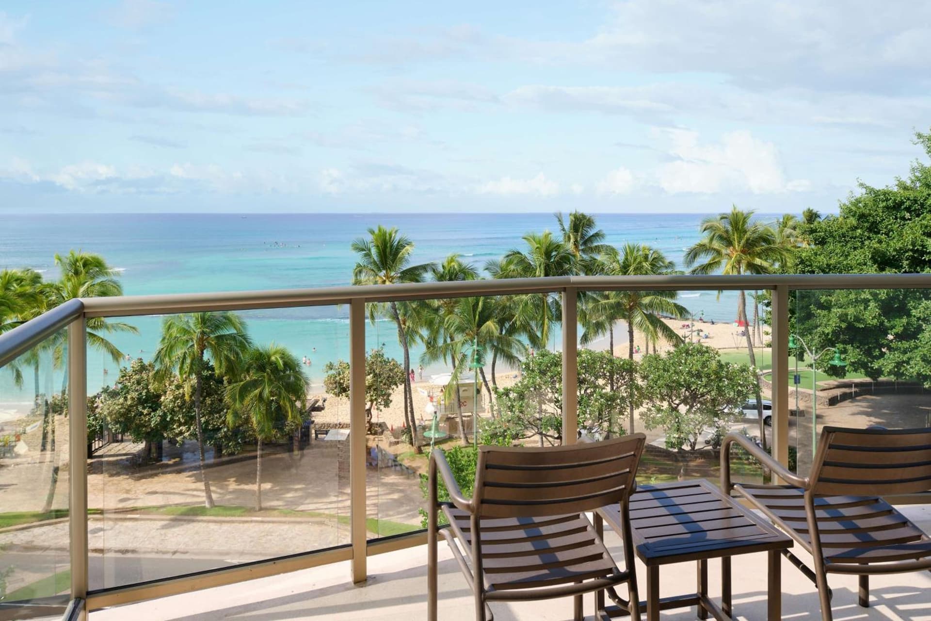 Waikiki Circle Hotel by Castle interior in Honolulu, HI — gallery photo 2