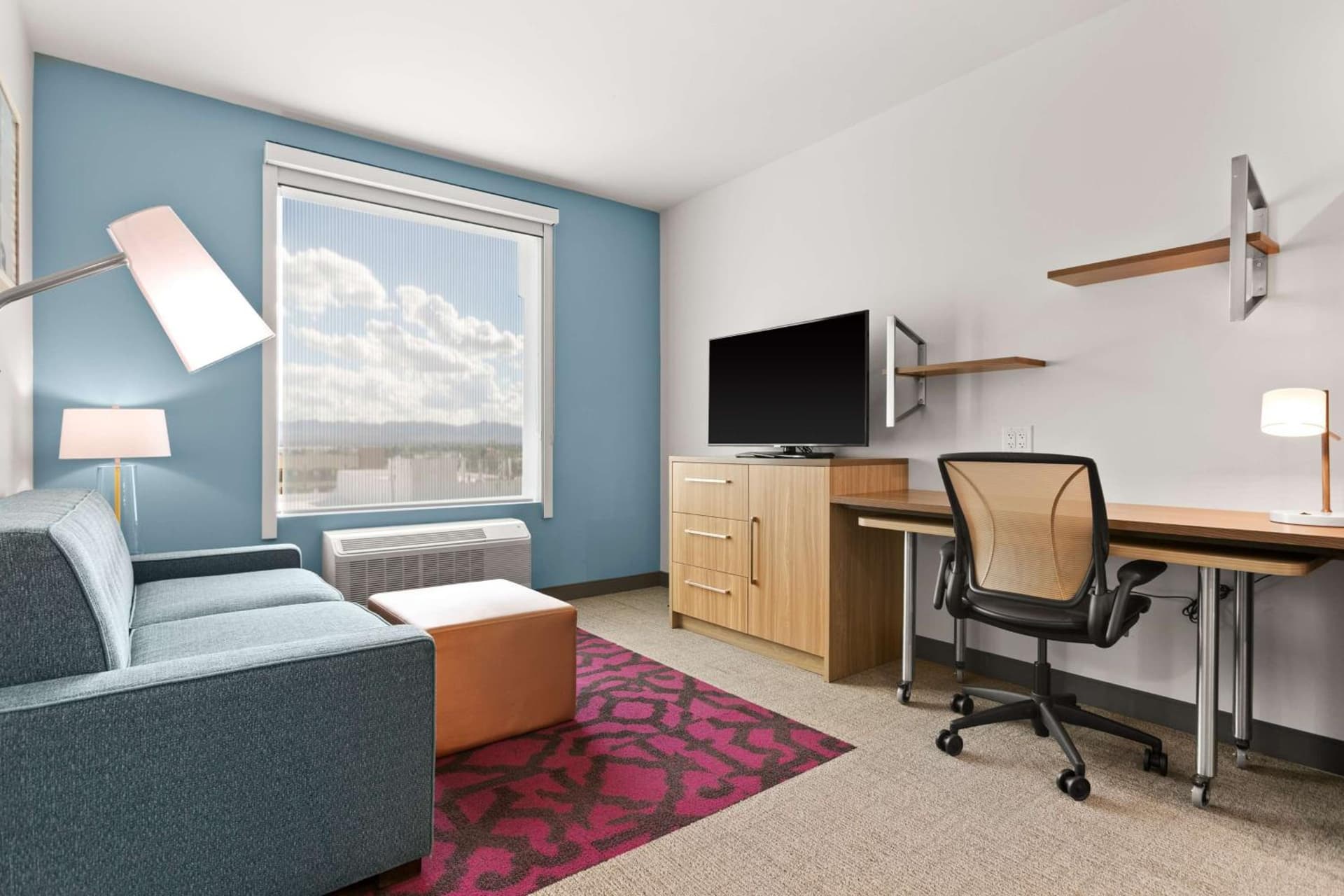 Home2 Suites By Hilton Phoenix Downtown gallery photo in Phoenix, AZ — image 40
