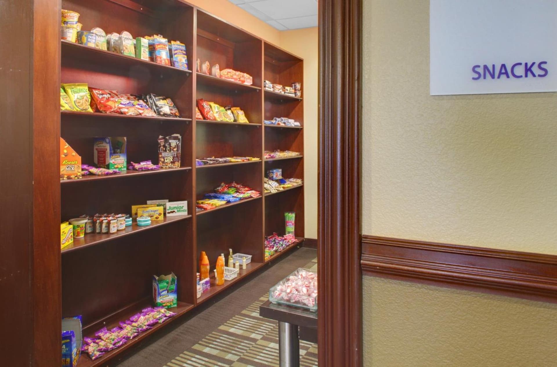 Holiday Inn Express & Suites Cross Lanes by IHG gallery photo in Cross Lanes, WV — image 101