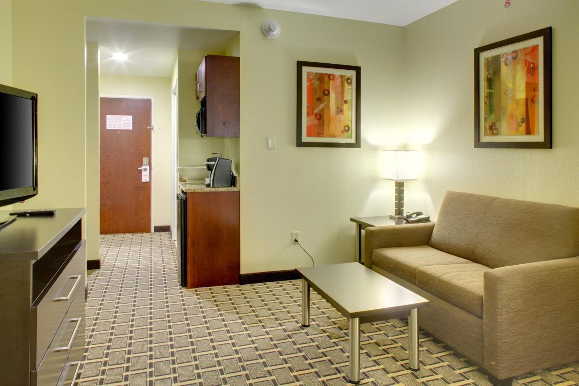 Holiday Inn Express & Suites Cross Lanes by IHG gallery photo in Cross Lanes, WV — image 94