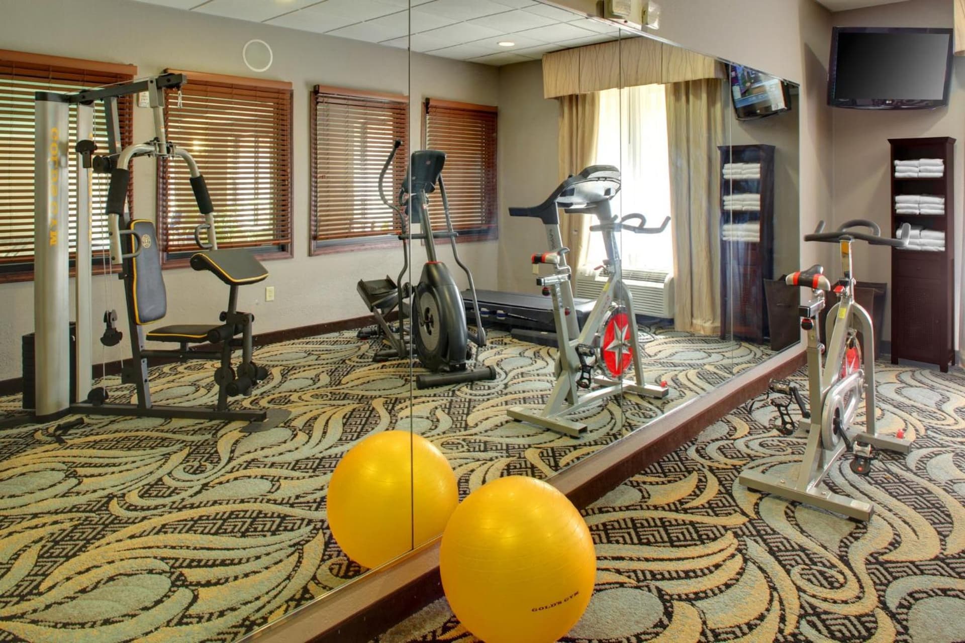 Holiday Inn Express & Suites Cross Lanes by IHG gallery photo in Cross Lanes, WV — image 88