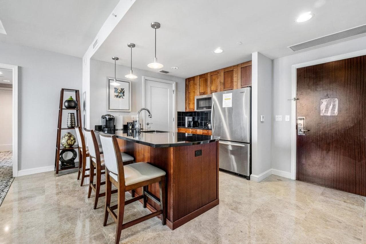 Palm Beach Singer Island Resort & Spa Luxury Suites property views in Riviera Beach, FL — gallery photo 3