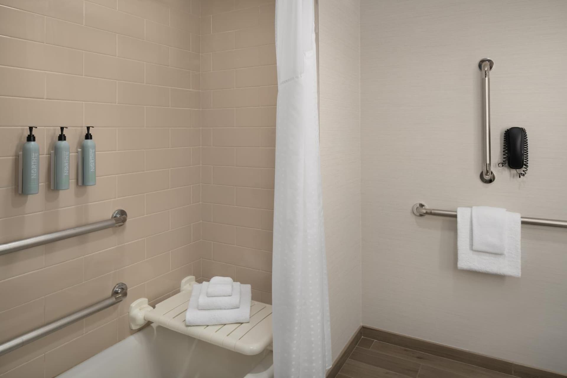 Courtyard by Marriott San Diego Gaslamp/Convention Center property views in San Diego, CA — gallery photo 3
