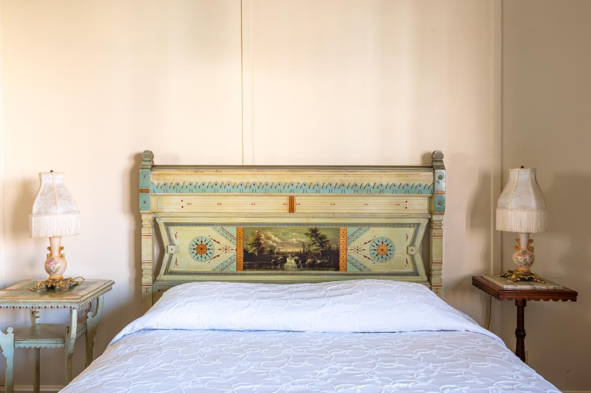 Martine Inn interior in Pacific Grove, CA — gallery photo 2
