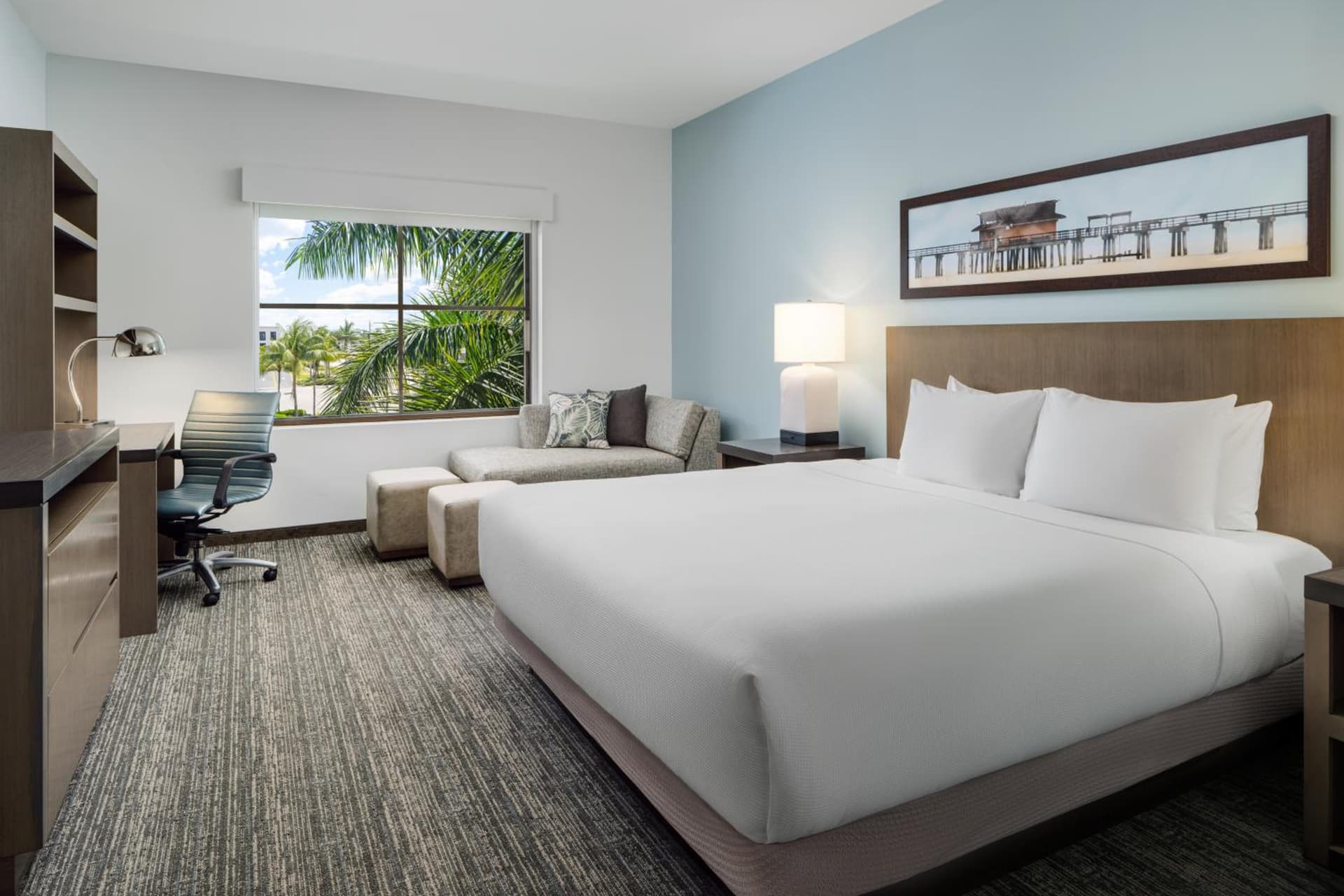 Hyatt House Naples 5th Avenue gallery photo in Naples, FL — image 20