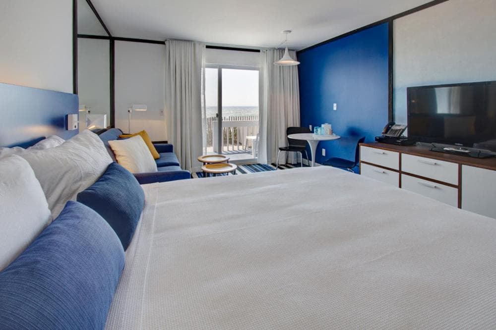 Montauk Blue Hotel interior in Montauk, NY — gallery photo 2