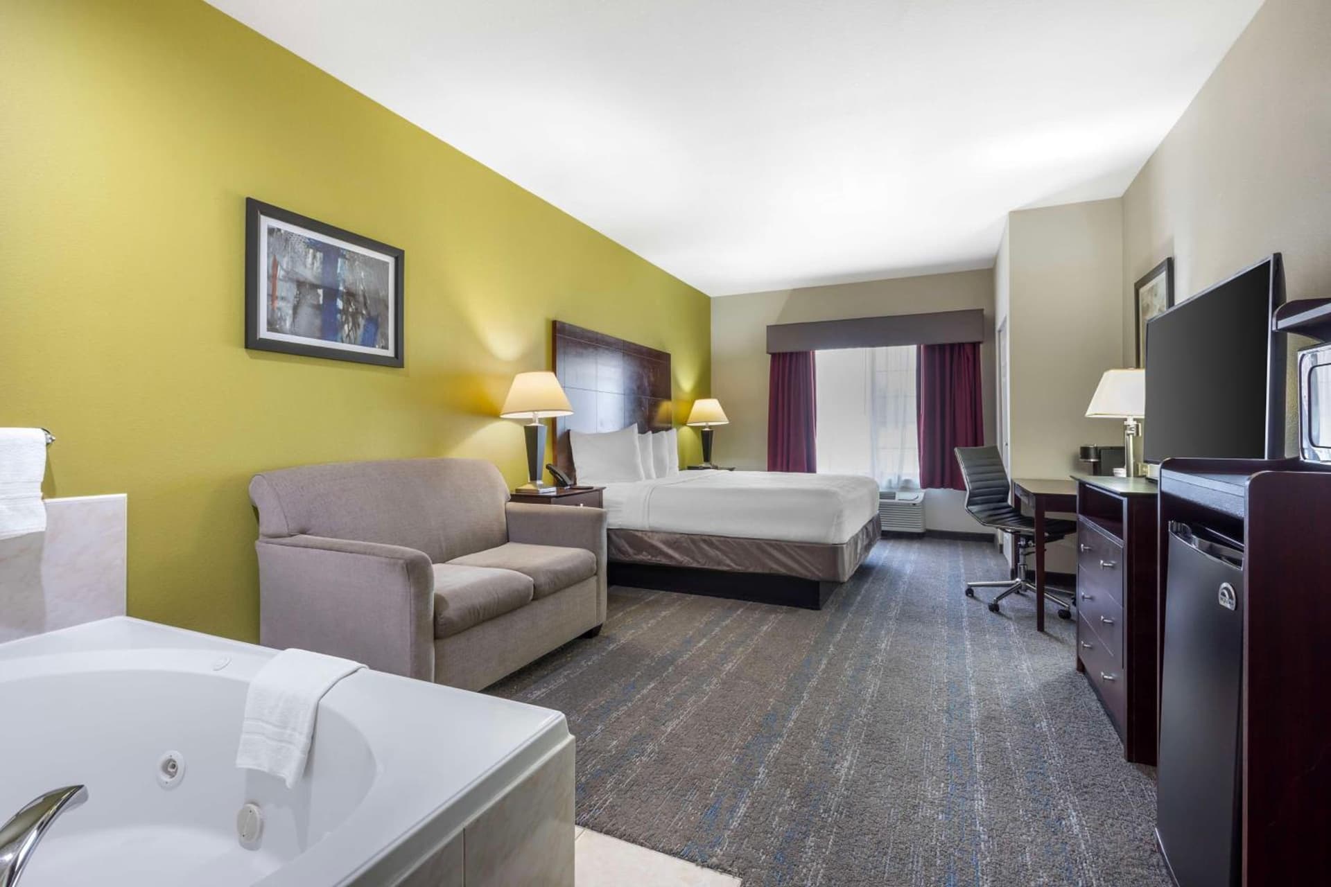 Best Western Plus Mansfield Inn & Suites gallery photo in Mansfield, TX — image 36