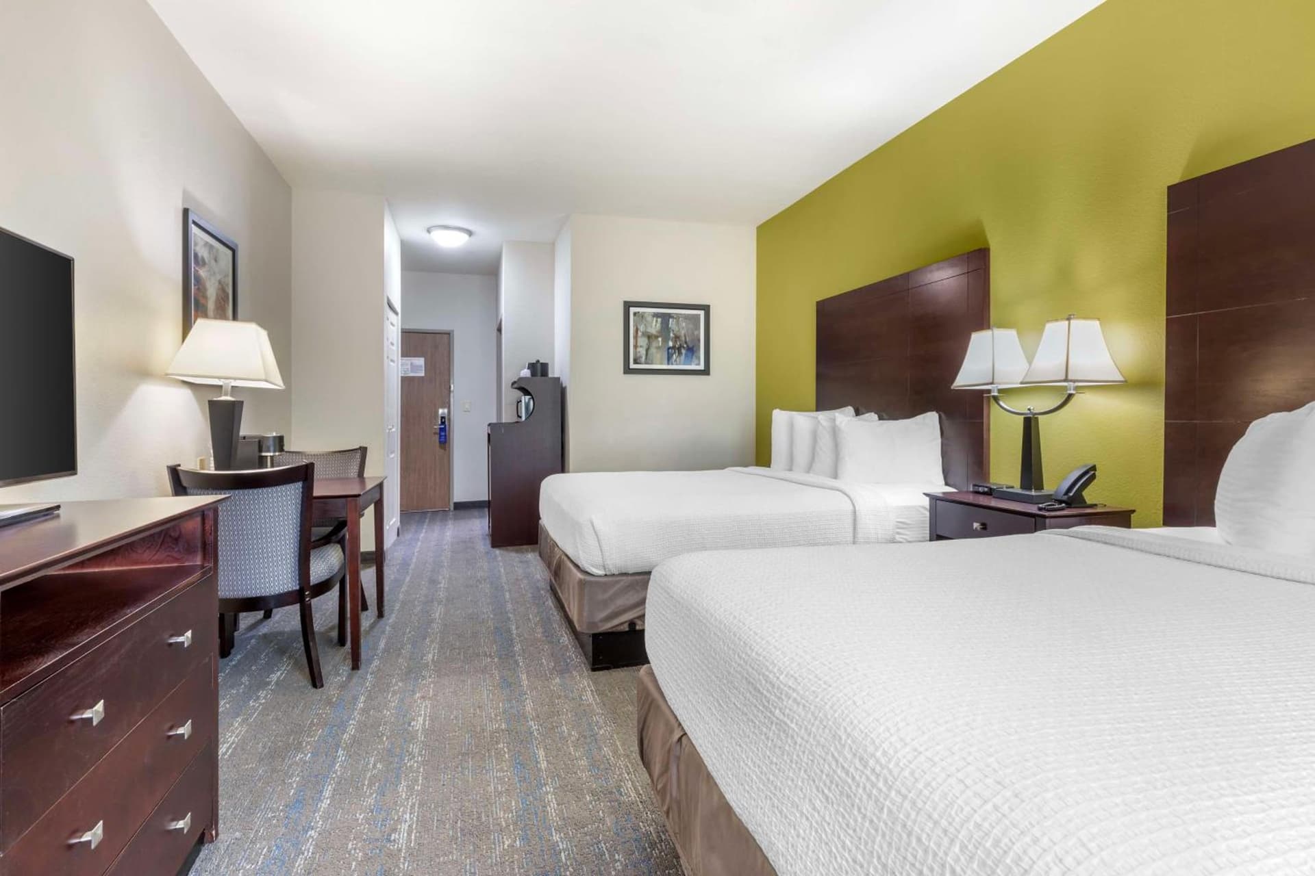 Best Western Plus Mansfield Inn & Suites interior in Mansfield, TX — gallery photo 2