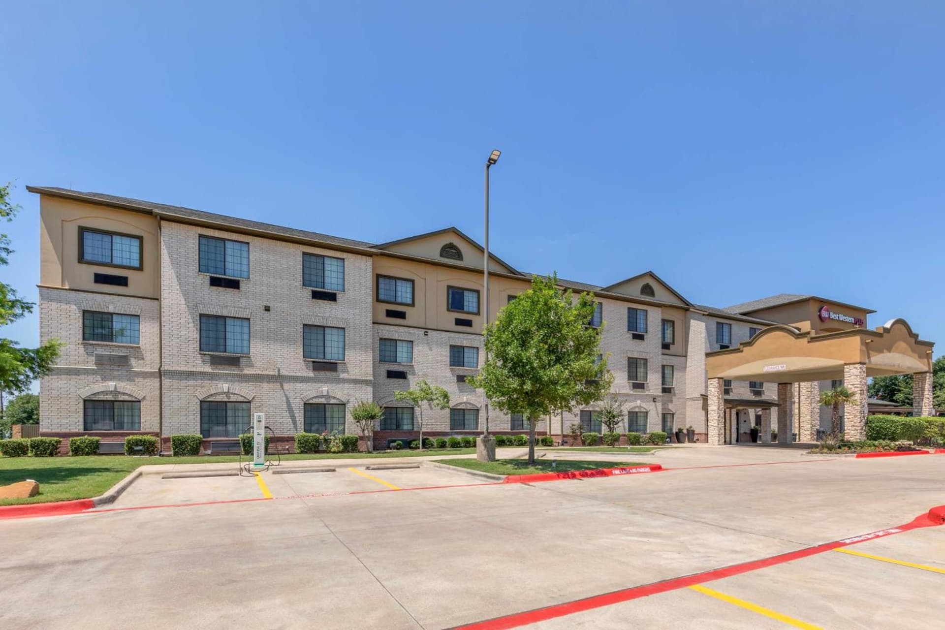 Best Western Plus Mansfield Inn & Suites gallery photo in Mansfield, TX — image 52
