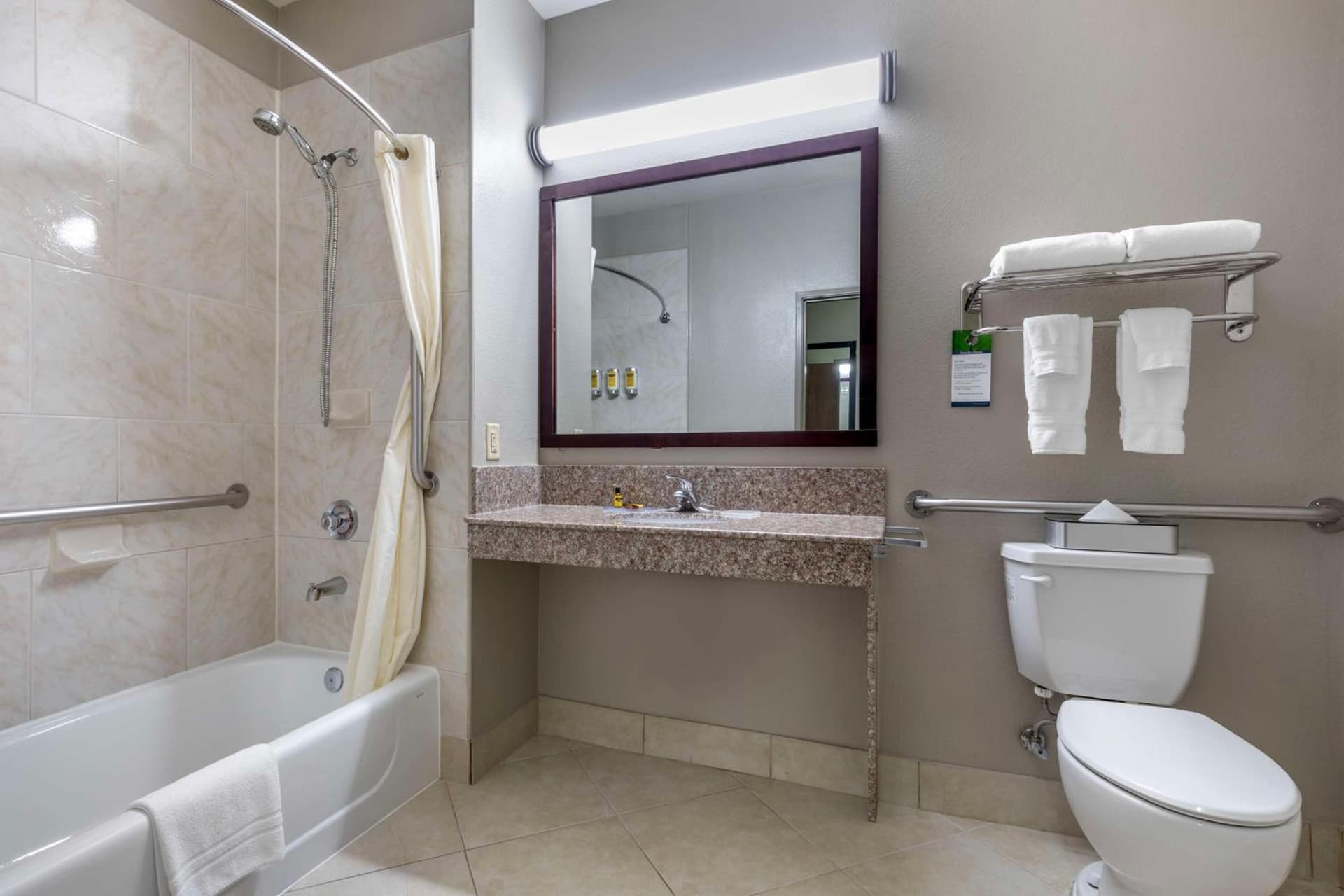 Best Western Plus Mansfield Inn & Suites gallery photo in Mansfield, TX — image 7