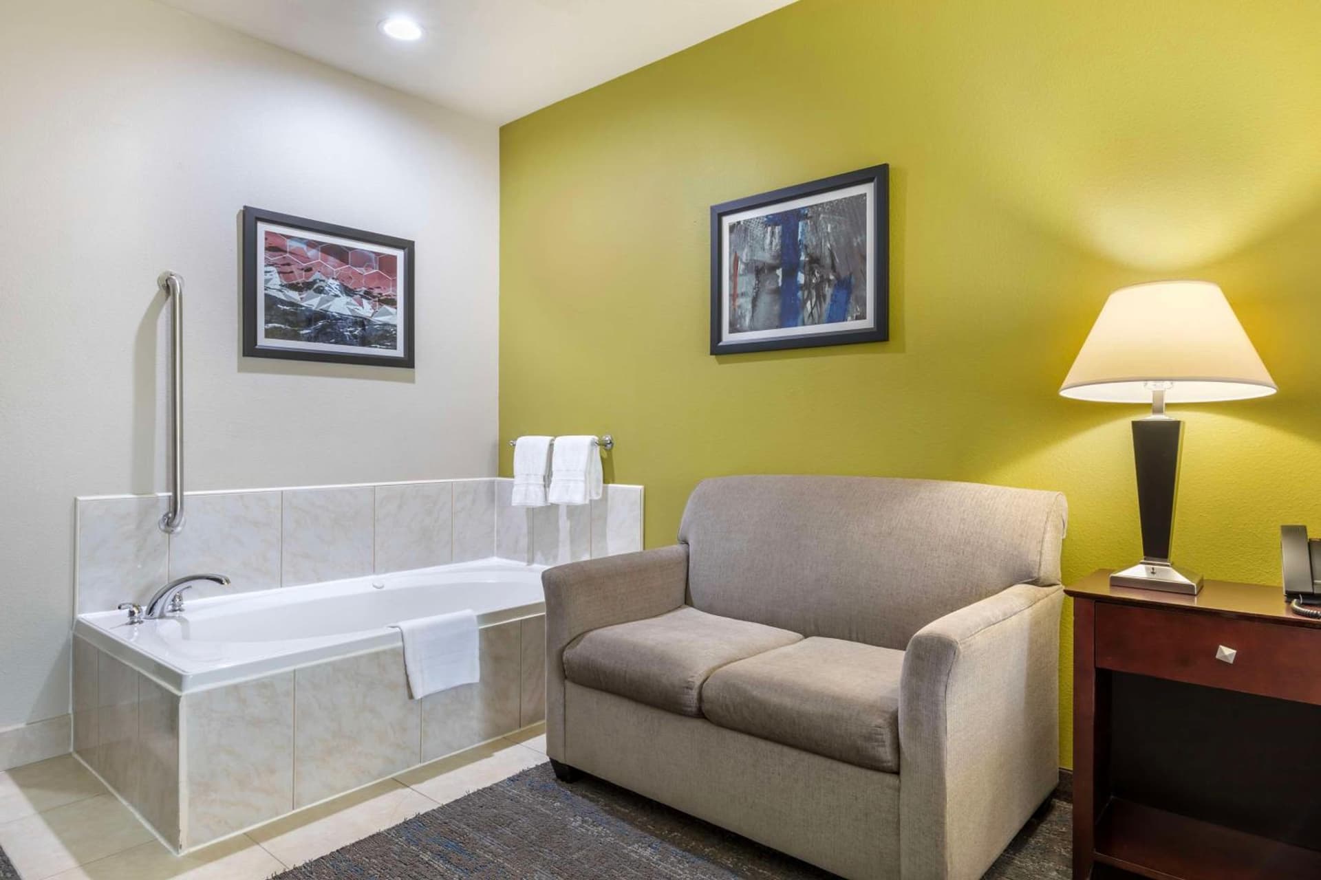 Best Western Plus Mansfield Inn & Suites gallery photo in Mansfield, TX — image 48