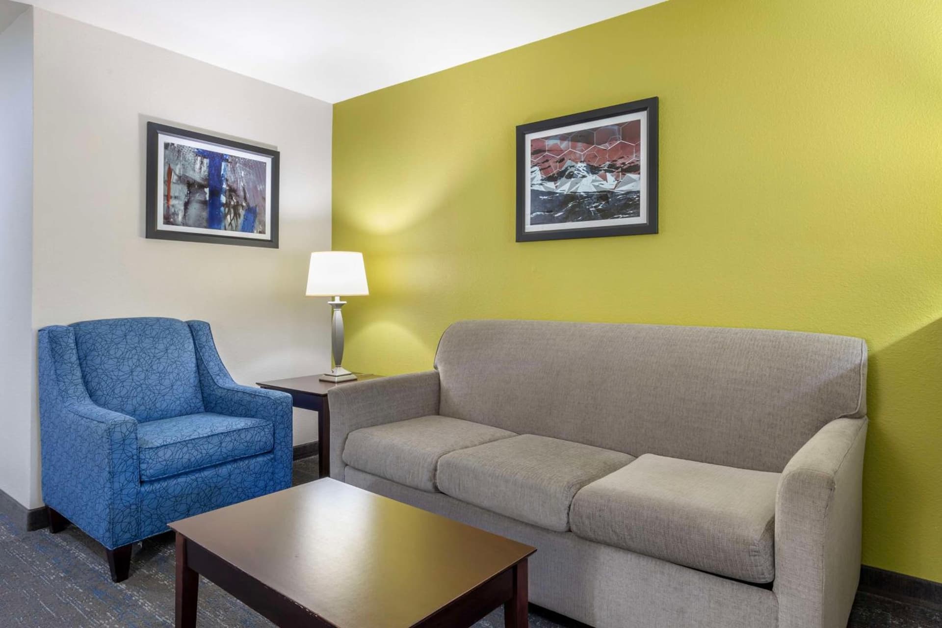 Best Western Plus Mansfield Inn & Suites gallery photo in Mansfield, TX — image 18