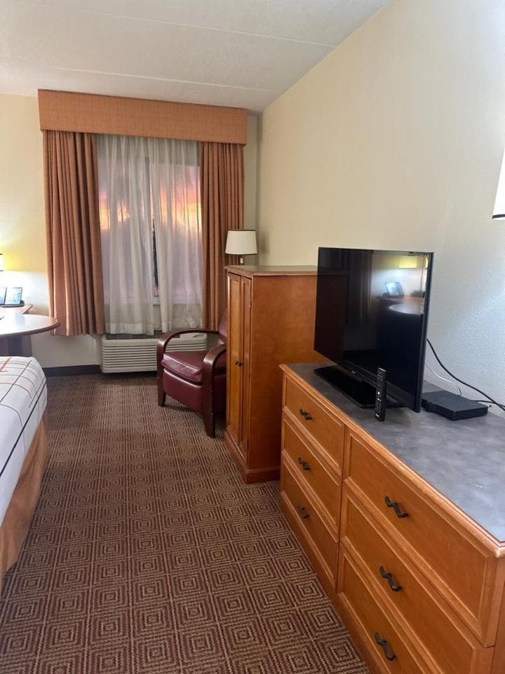 La Quinta Inn & Suites by Wyndham Sawgrass gallery photo in Sunrise, FL — image 22