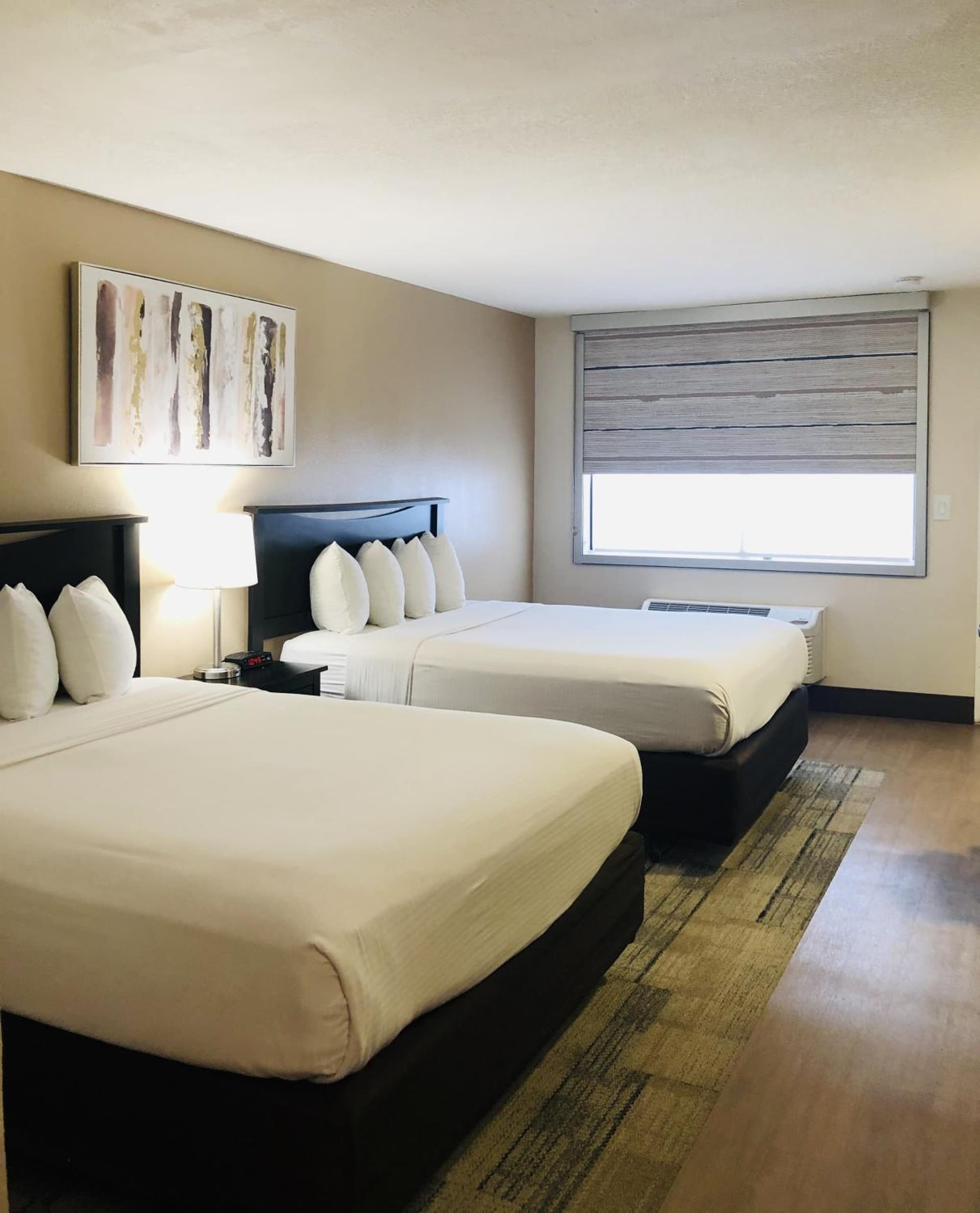 Stanford Inn & Suites Anaheim gallery photo in Anaheim, CA — image 17