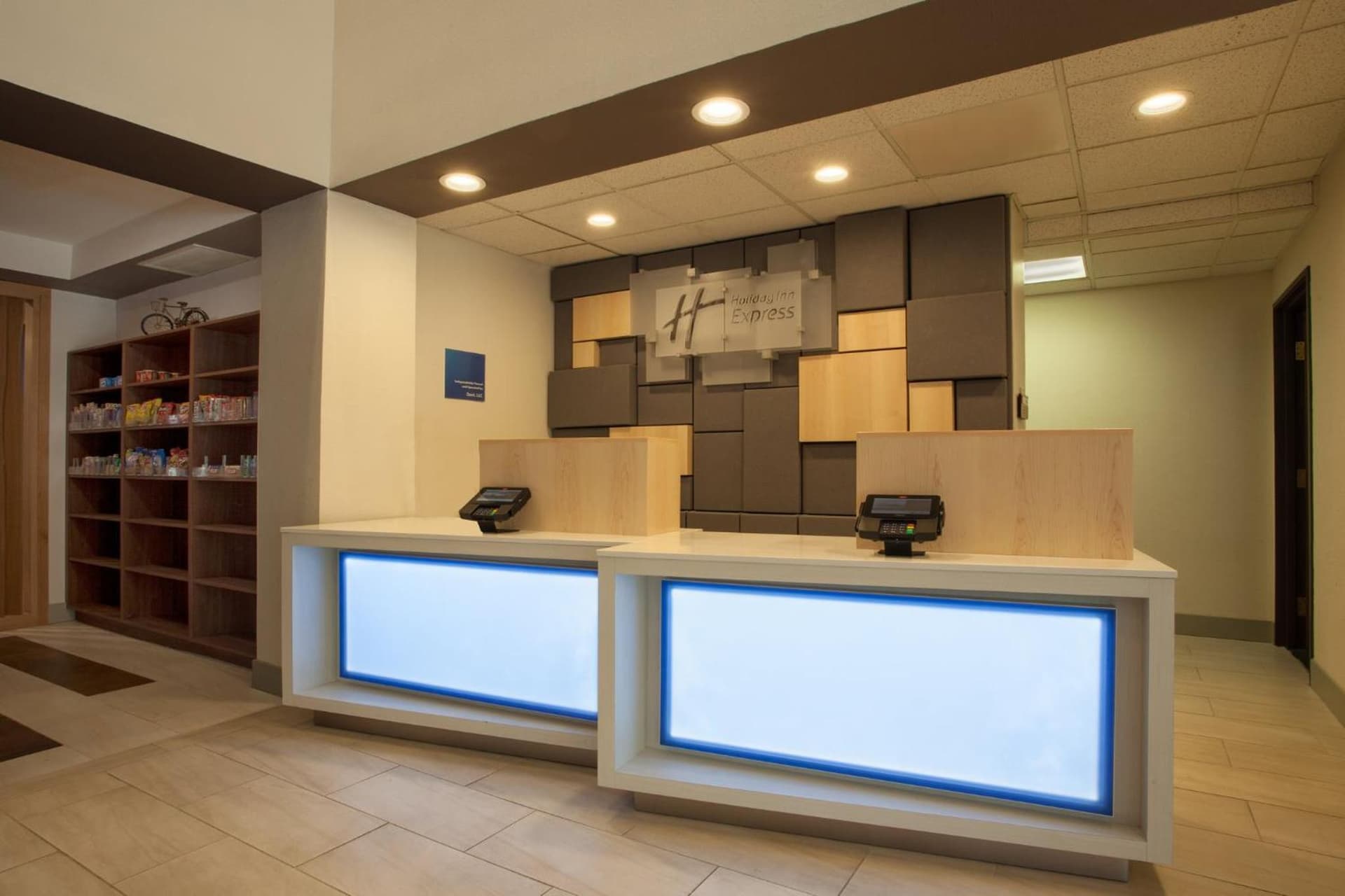 Holiday Inn Express Davis-University Area by IHG gallery photo in Davis, CA — image 25