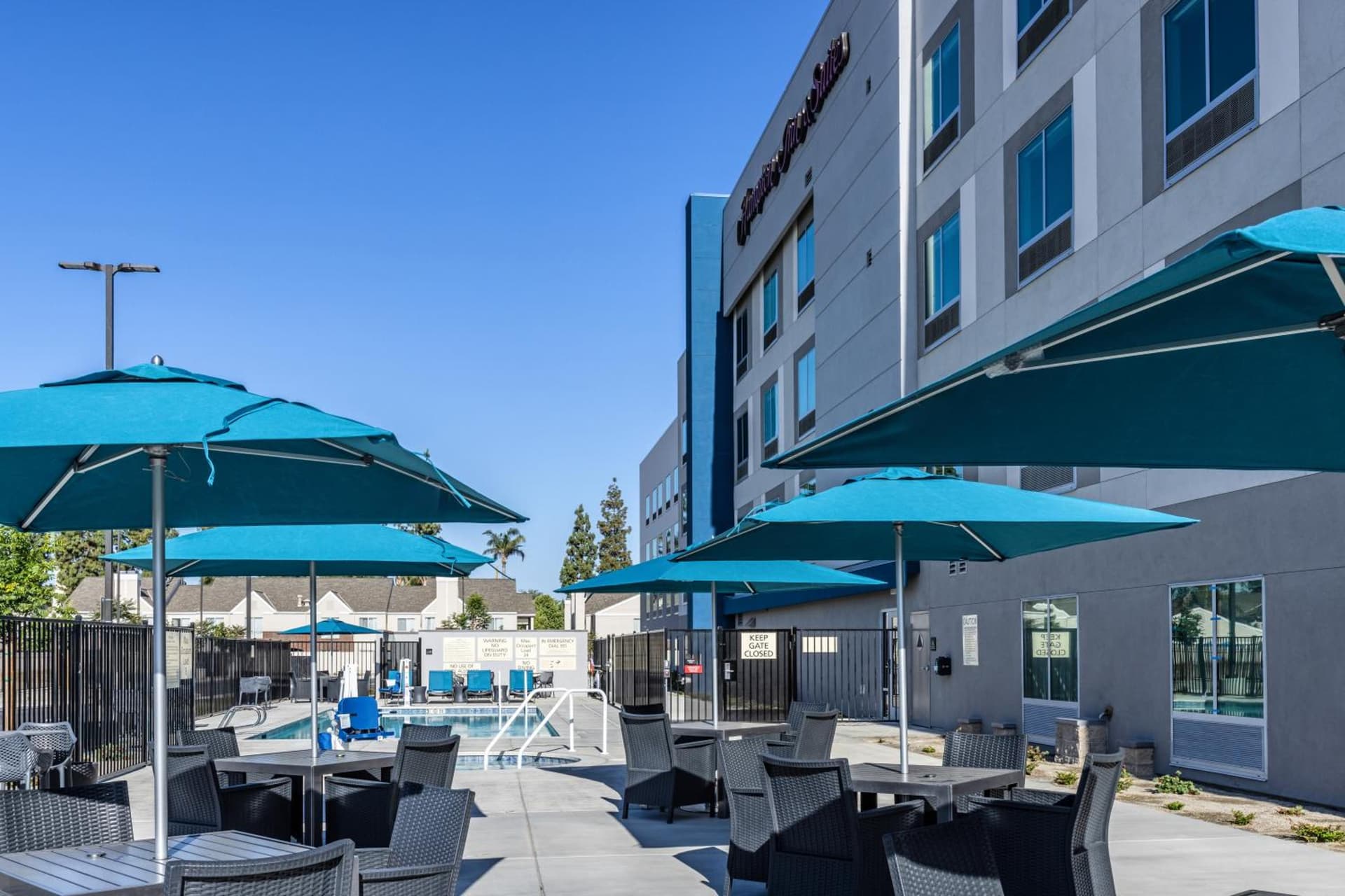 Hampton Inn & Suites Bakersfield Central gallery photo in Bakersfield, CA — image 26
