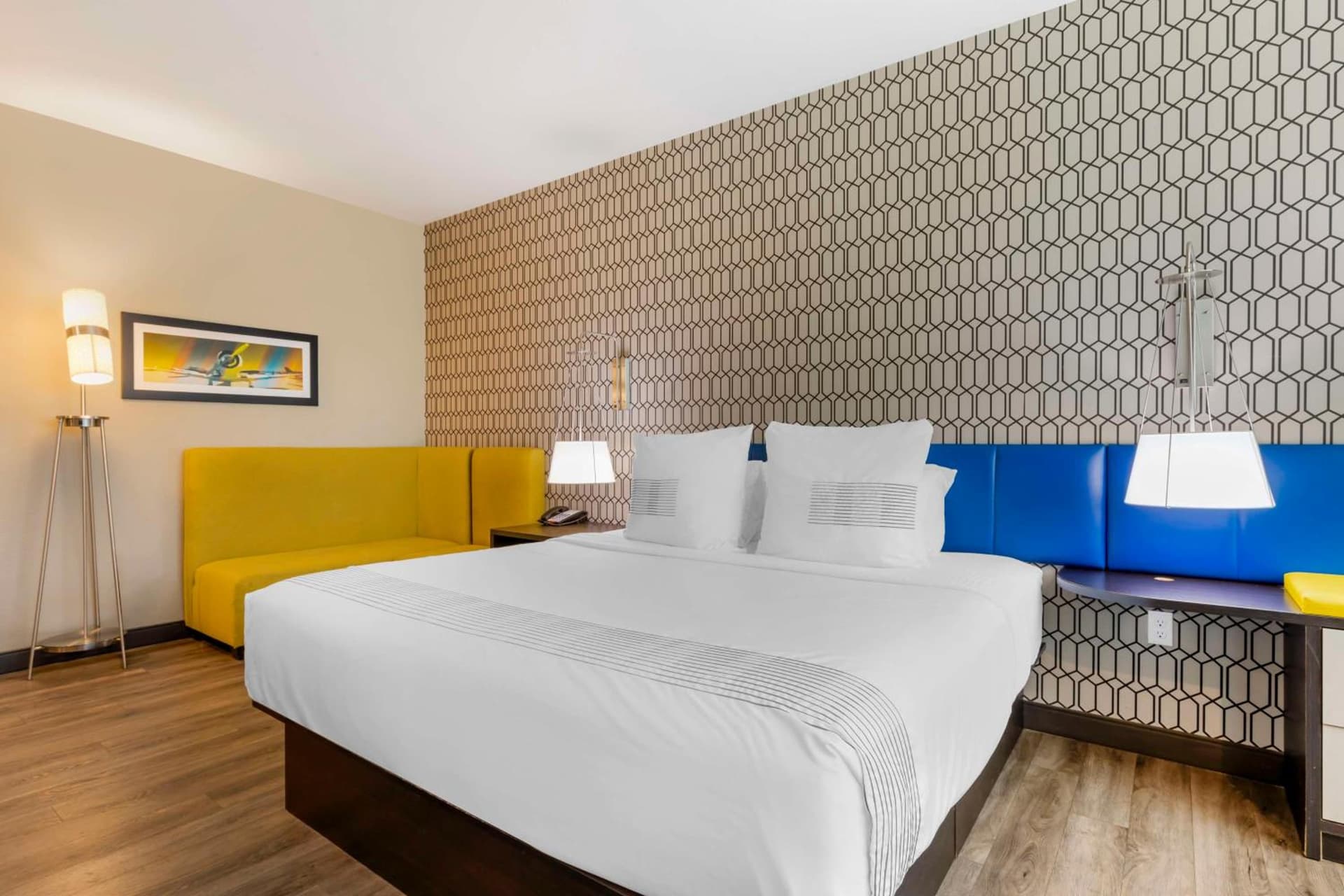 GLō Best Western Dallas South DeSoto gallery photo in DeSoto, TX — image 6