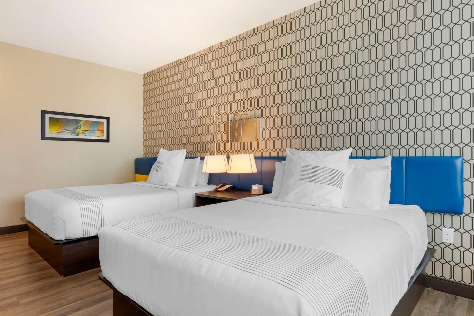 GLō Best Western Dallas South DeSoto gallery photo in DeSoto, TX — image 25