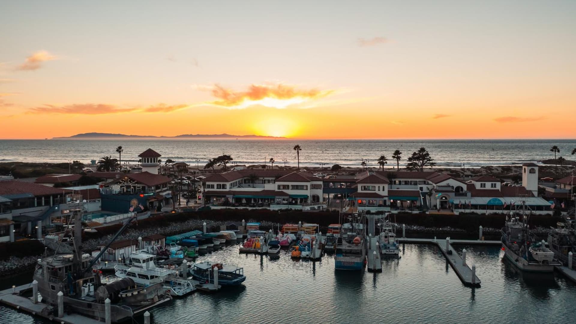 Ventura Beach Marriott property views in Ventura, CA — gallery photo 3