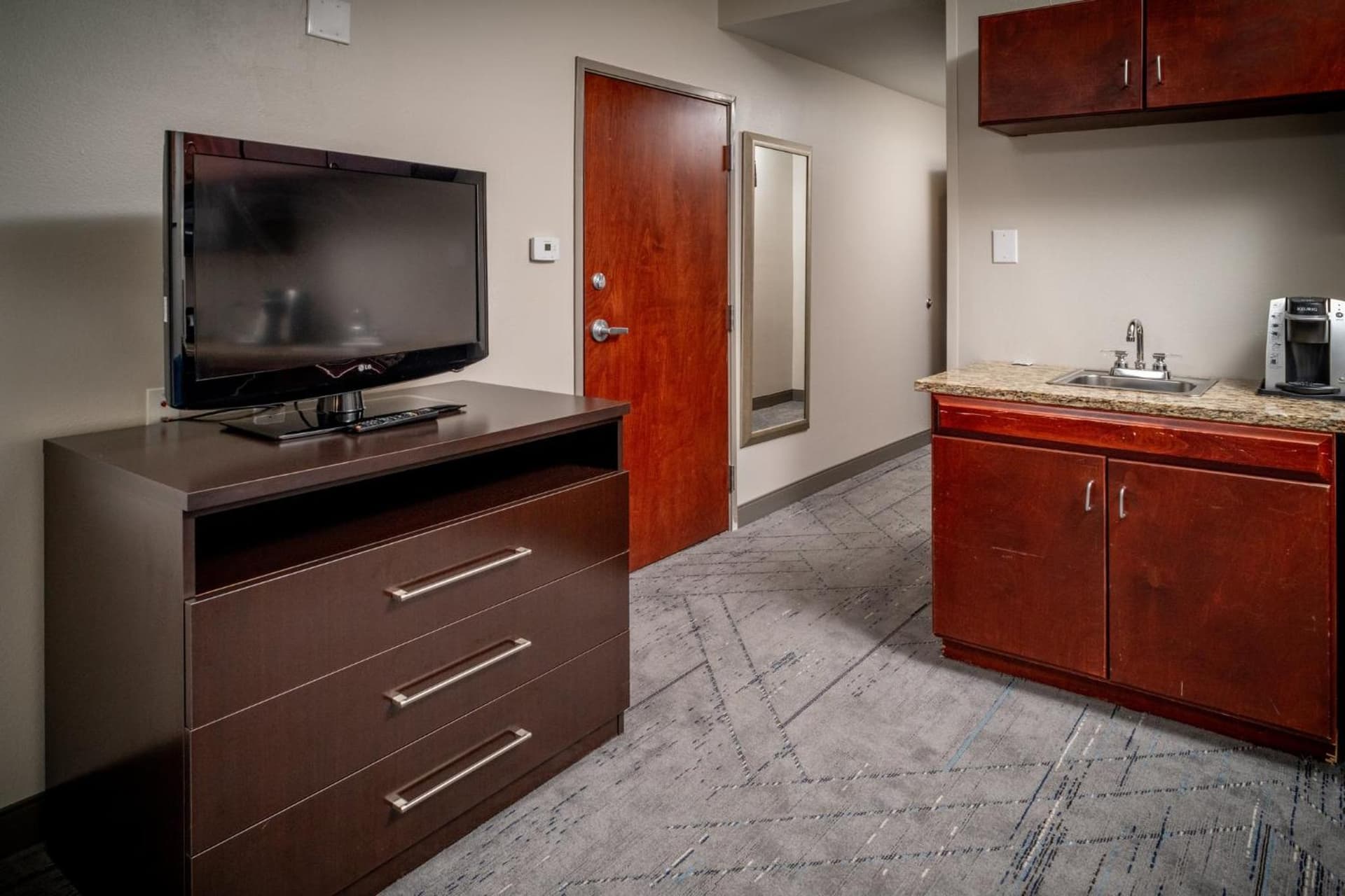 Holiday Inn Express & Suites Cross Lanes by IHG gallery photo in Cross Lanes, WV — image 77