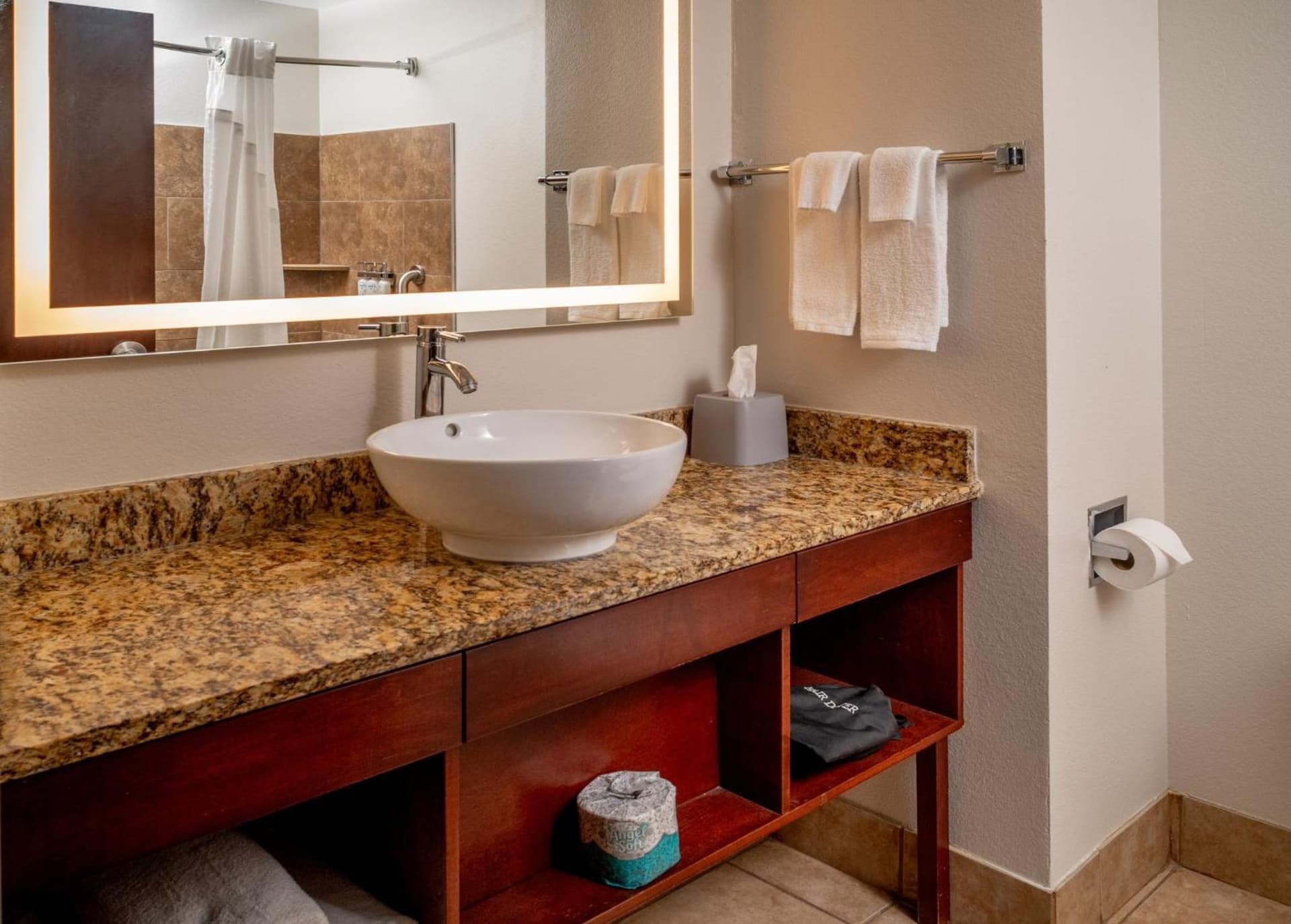 Holiday Inn Express & Suites Cross Lanes by IHG gallery photo in Cross Lanes, WV — image 98