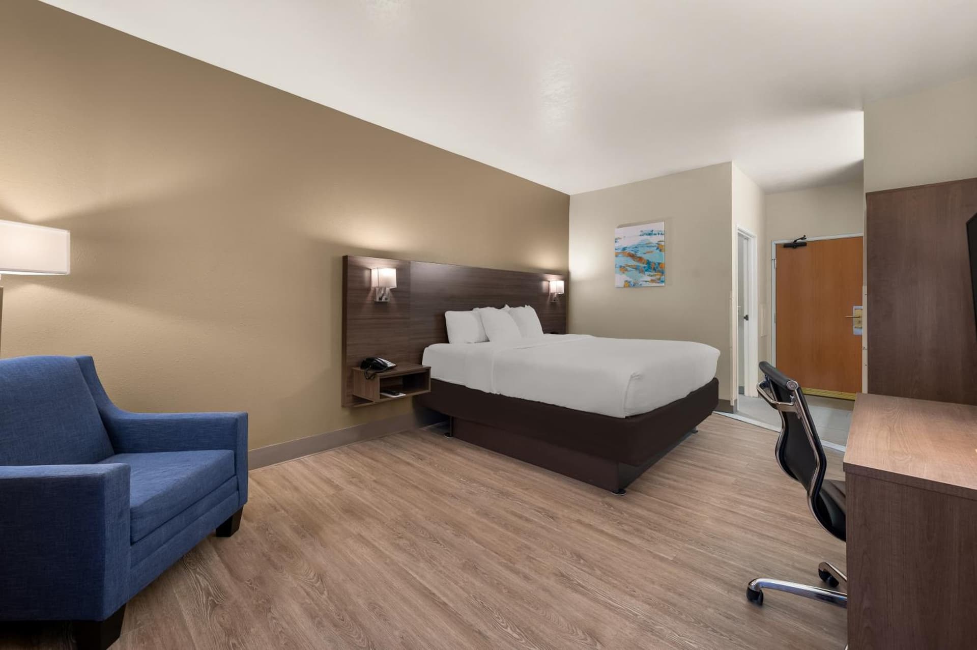 Comfort Inn & Suites Fenton gallery photo in Fenton, MI — image 17