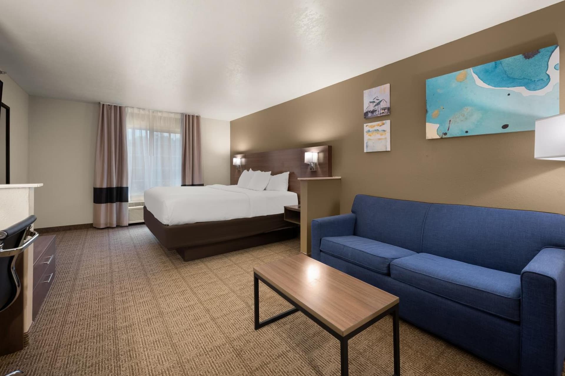 Comfort Inn & Suites Fenton gallery photo in Fenton, MI — image 38