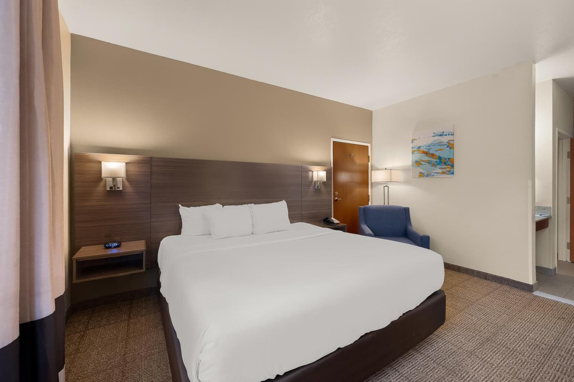 Comfort Inn & Suites Fenton gallery photo in Fenton, MI — image 37