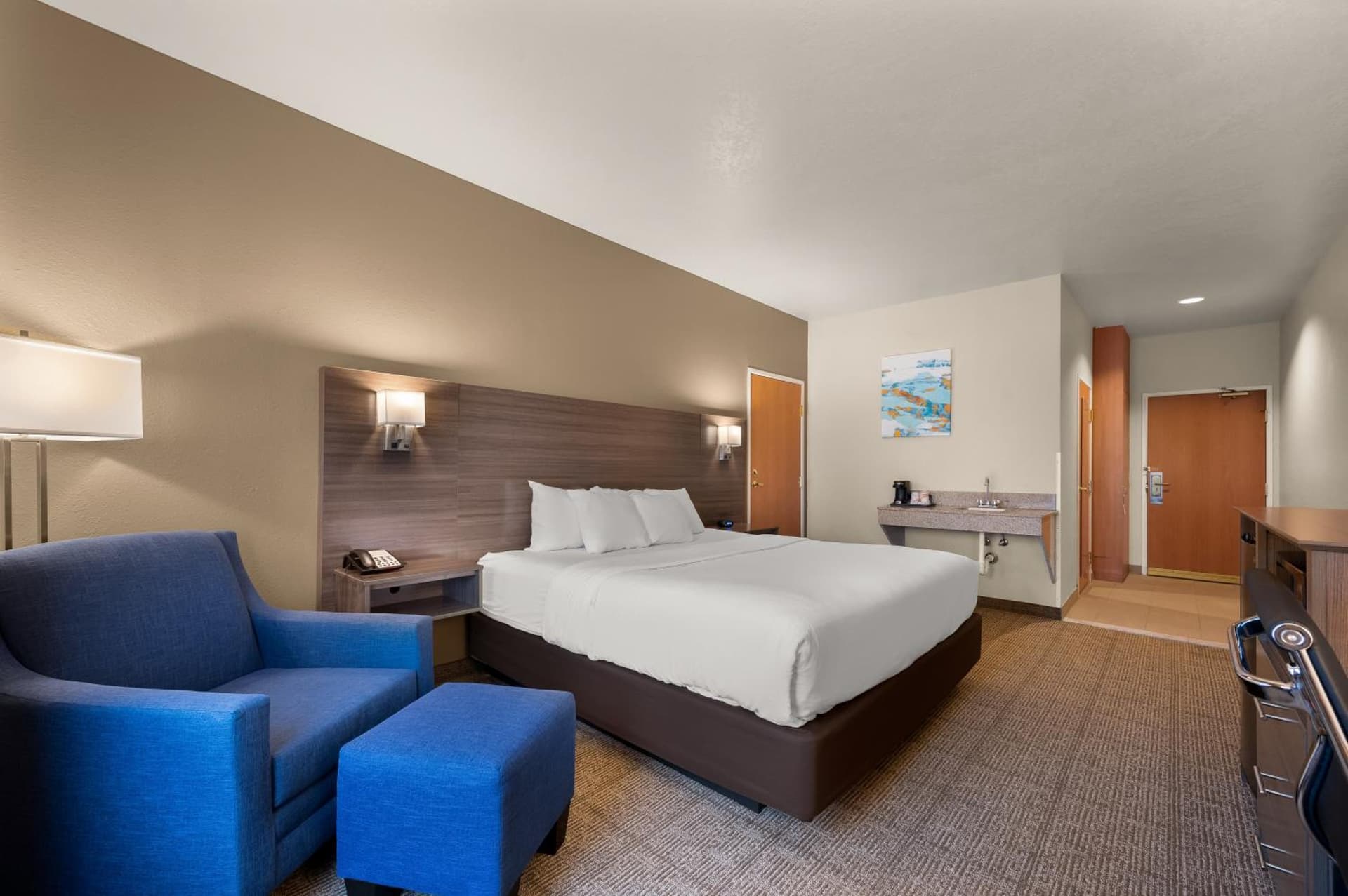 Comfort Inn & Suites Fenton gallery photo in Fenton, MI — image 24