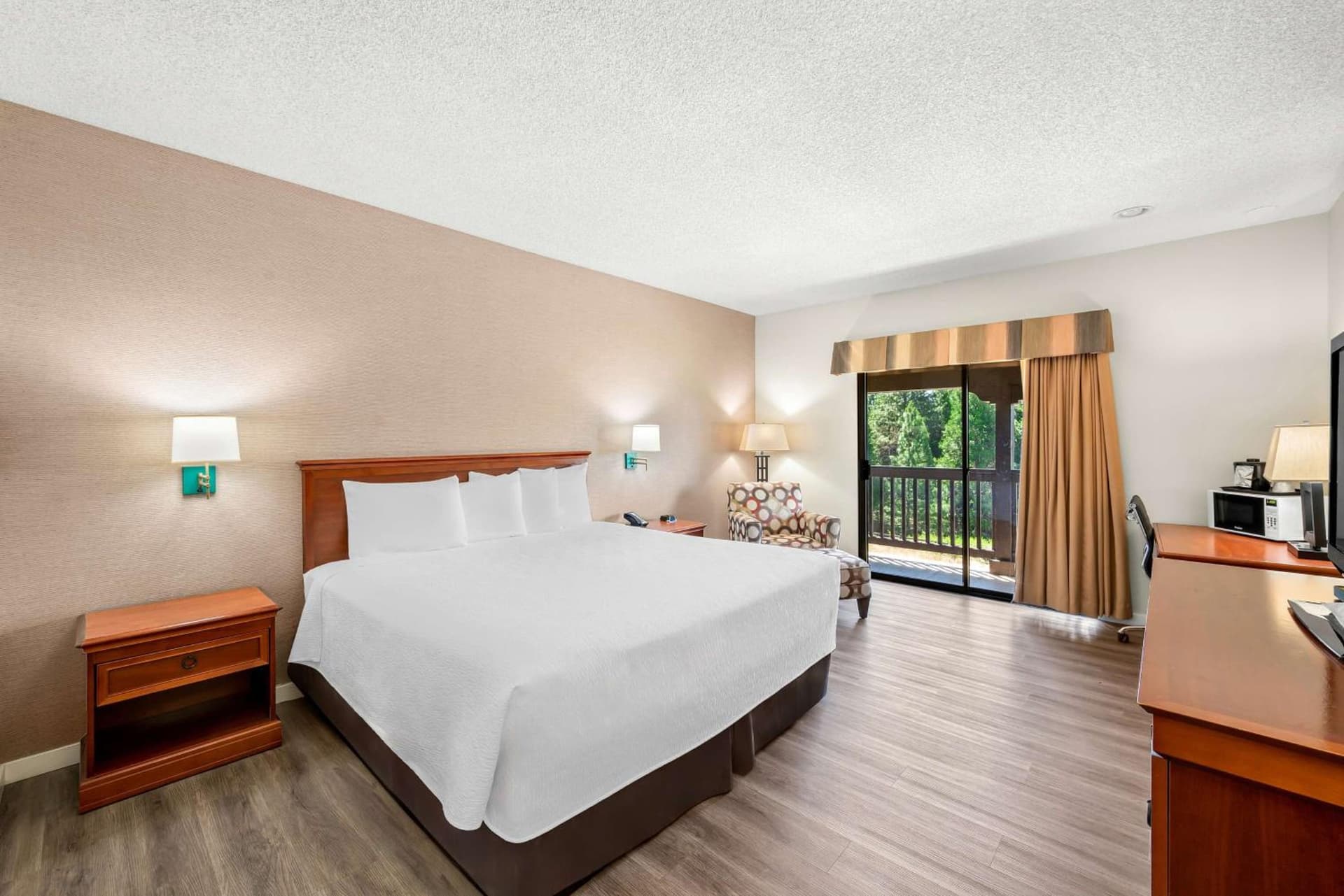 Best Western Stagecoach Inn gallery photo in Pollock Pines, CA — image 12