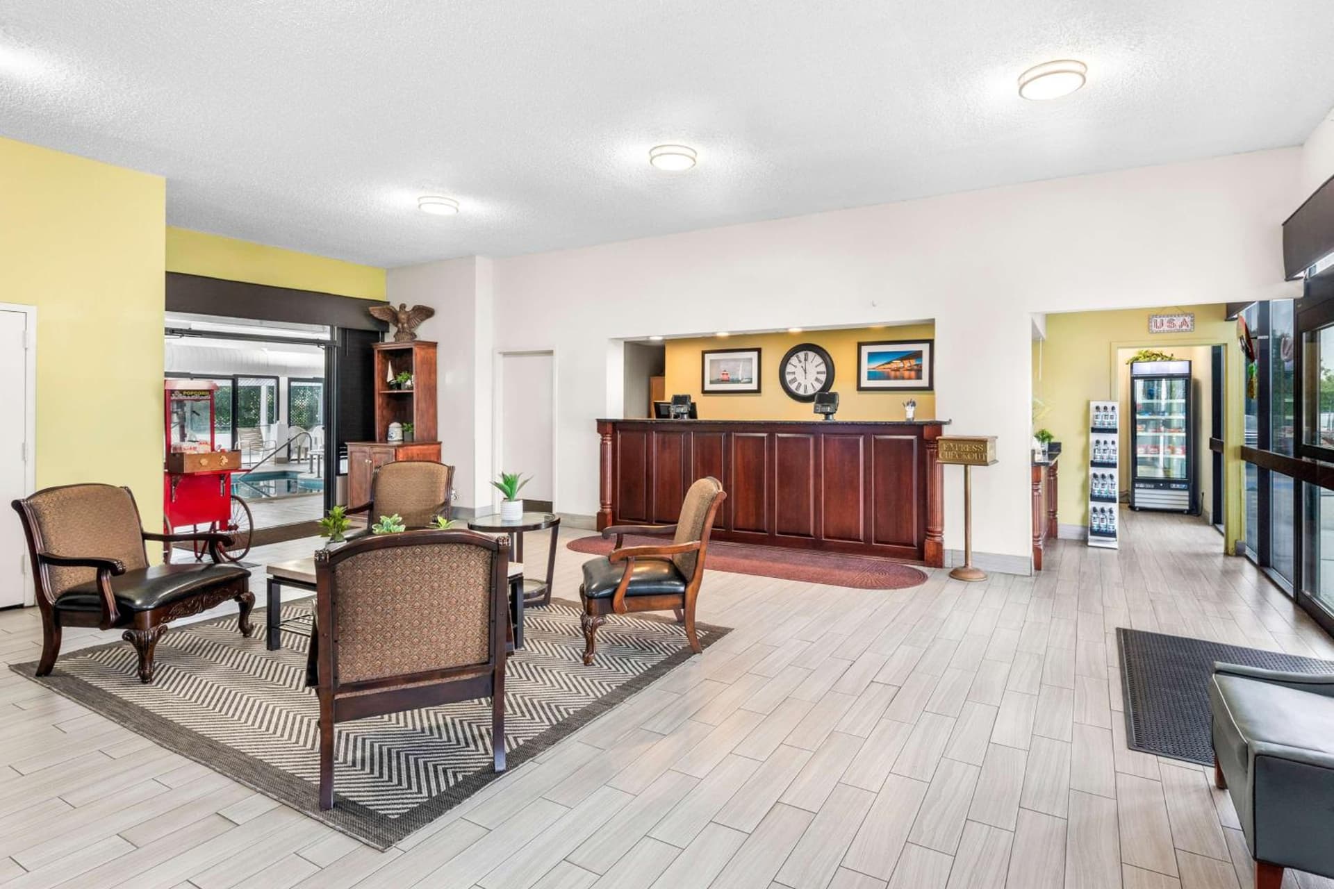 Best Western Kent Narrows Inn interior in Grasonville, MD — gallery photo 2