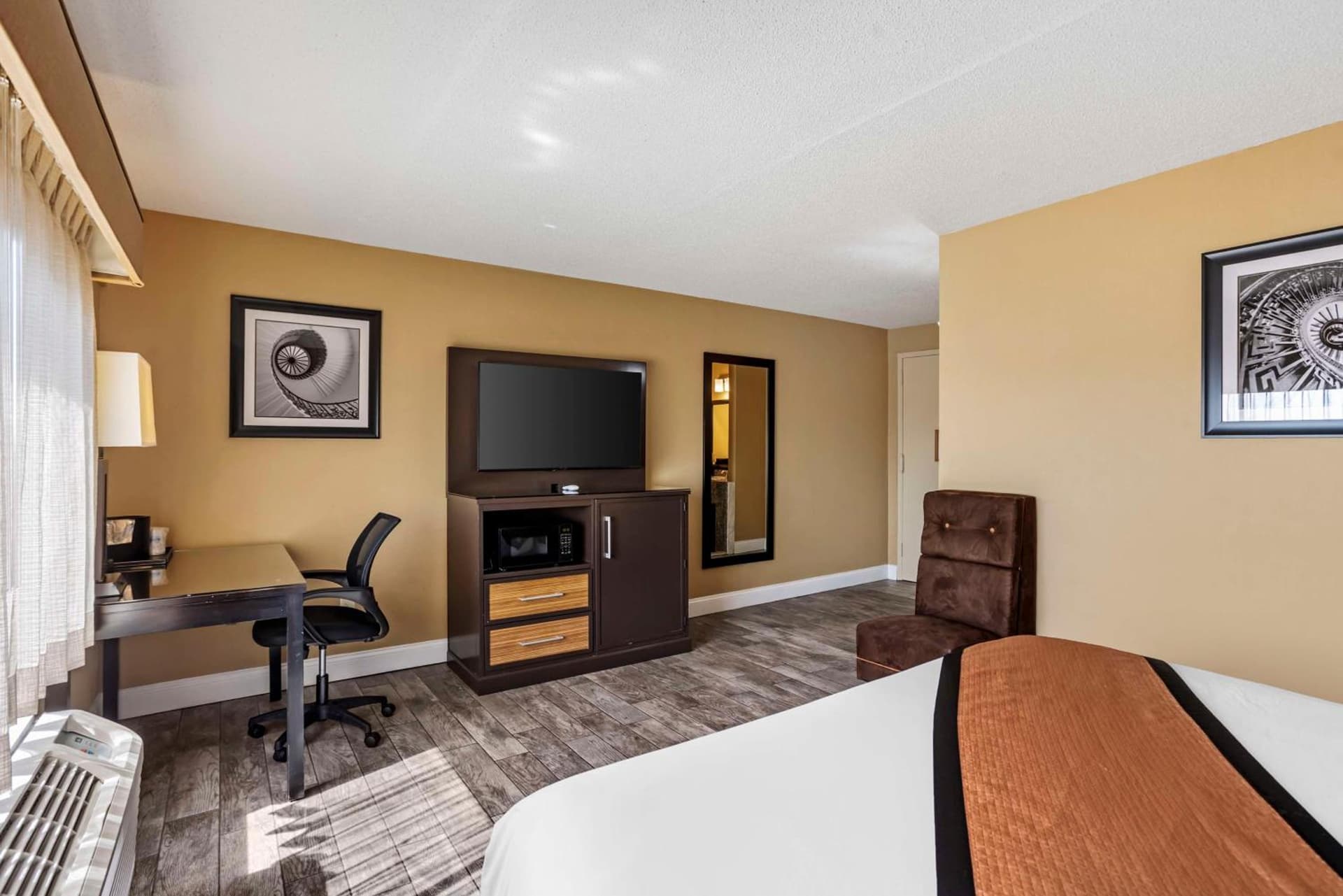 Aiden by Best Western Newark Airport gallery photo in Newark, NJ — image 7