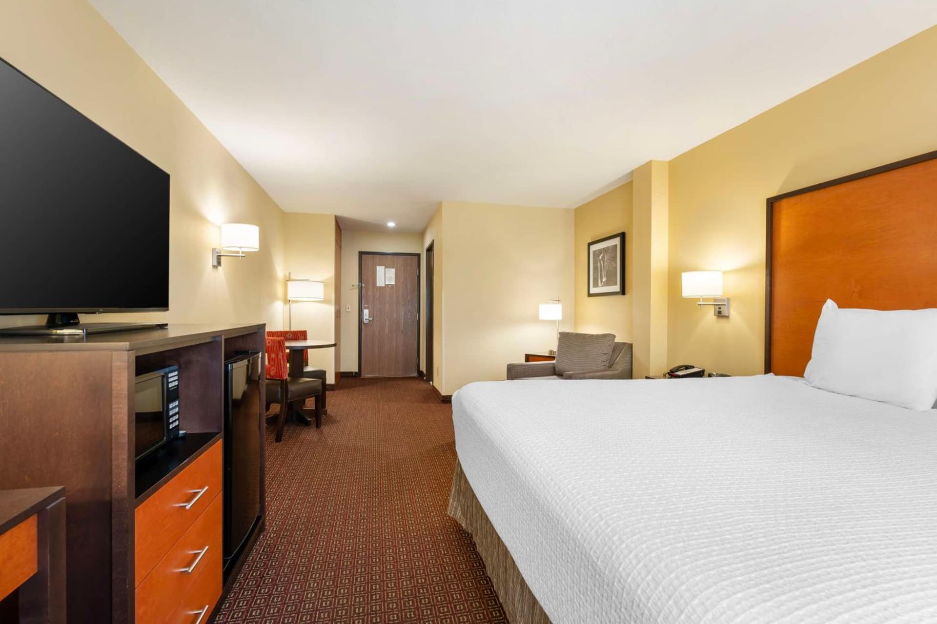 Best Western Cascade Inn & Suites gallery photo in Troutdale, OR — image 44