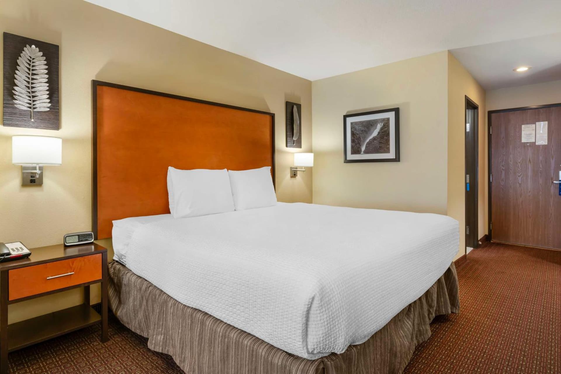 Best Western Cascade Inn & Suites gallery photo in Troutdale, OR — image 43