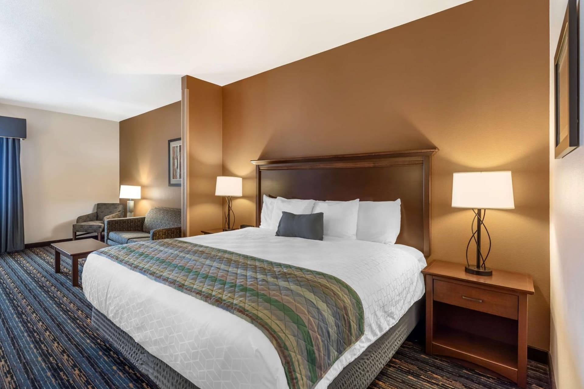 Best Western PLUS Casper Inn & Suites property views in Casper, WY — gallery photo 3