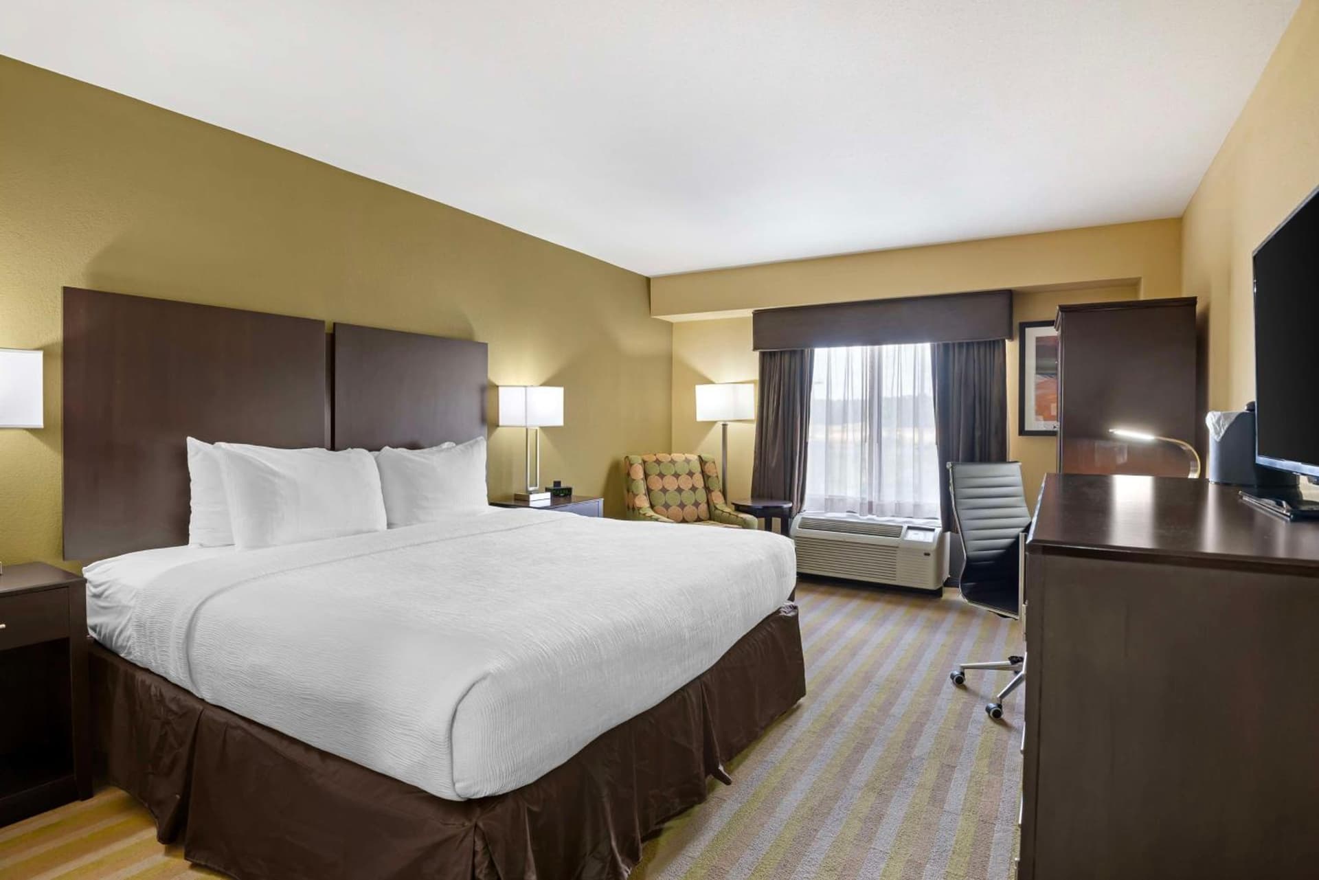 Best Western Plus Thornburg Inn & Suites gallery photo in Thornburg — image 23