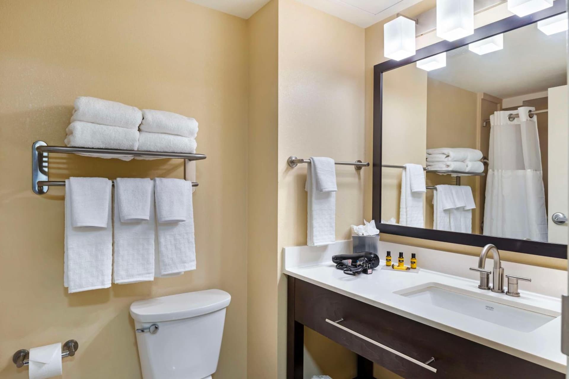 Best Western Plus Thornburg Inn & Suites gallery photo in Thornburg — image 10