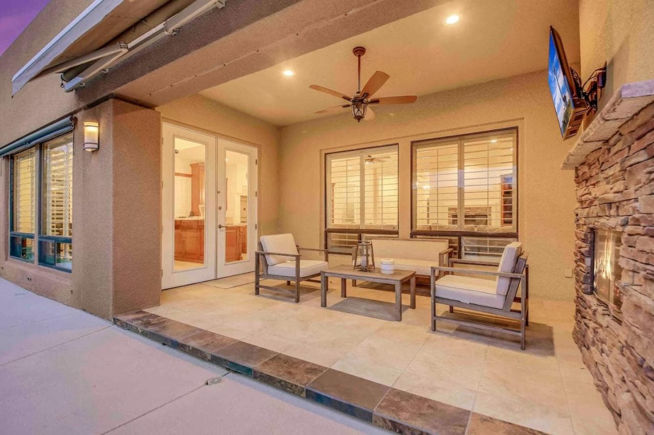 Ambitions Walk-in Theater gallery photo in Indio, CA — image 8