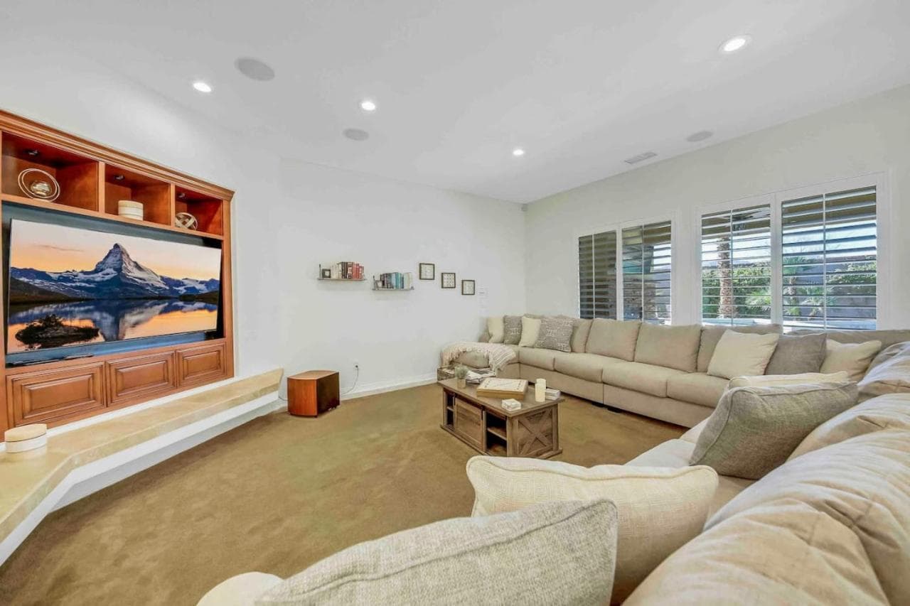 Ambitions Walk-in Theater property views in Indio, CA — gallery photo 3