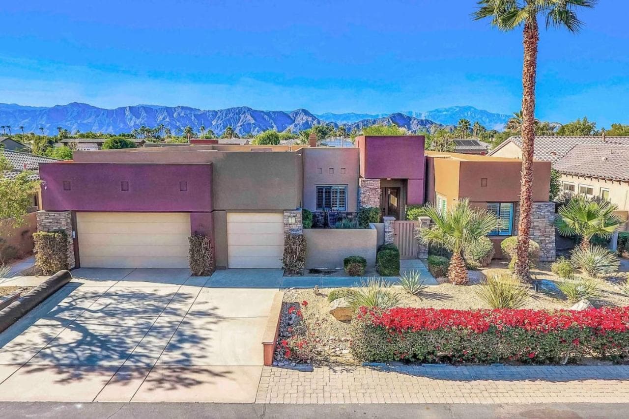 Ambitions Walk-in Theater property views in Indio, CA — gallery photo 3