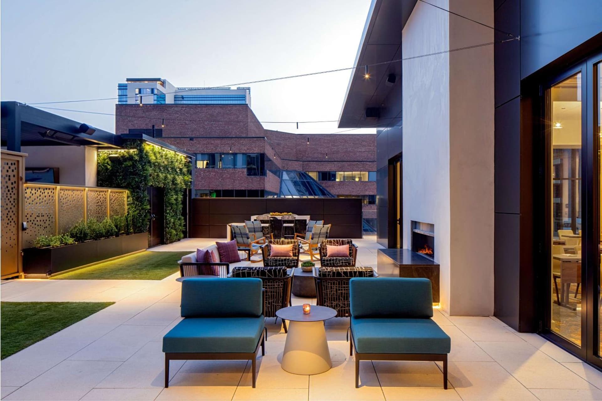 Tempo By Hilton Nashville Downtown property views in Nashville, TN — gallery photo 3