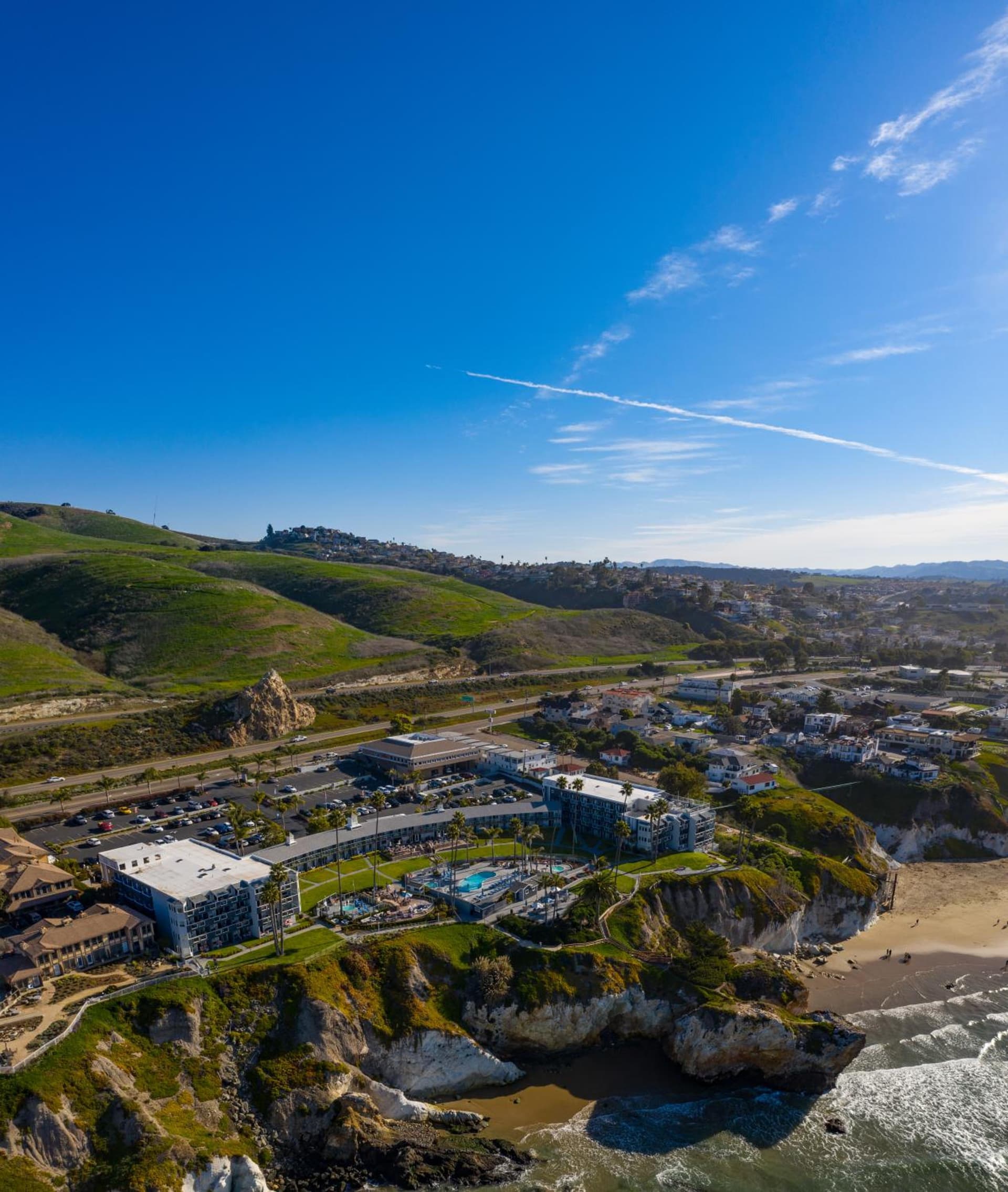 SeaCrest Oceanfront Hotel interior in Pismo Beach, CA — gallery photo 2