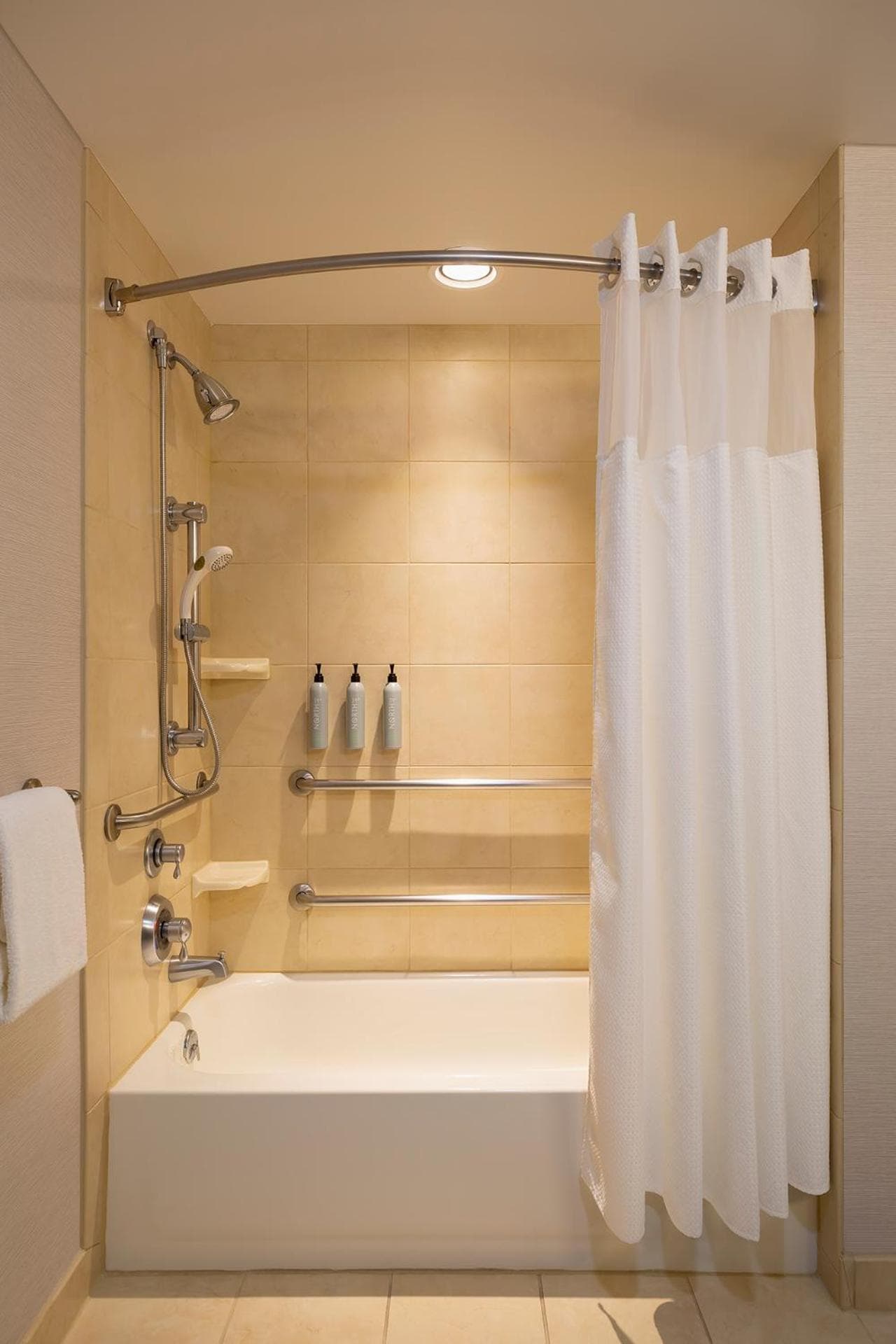 Courtyard by Marriott Madison West / Middleton property views in Middleton, WI — gallery photo 3