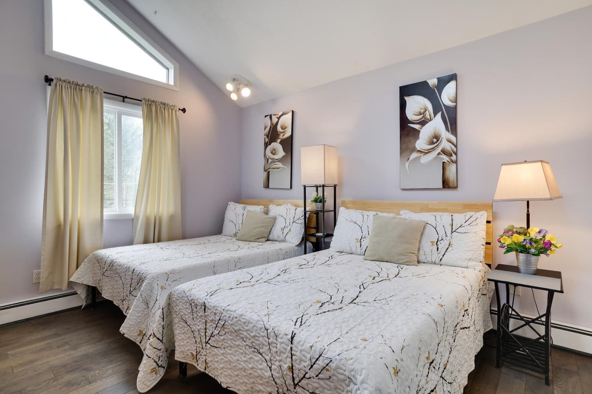 Modern lodge Close to all attractions property views in Tobyhanna — gallery photo 3