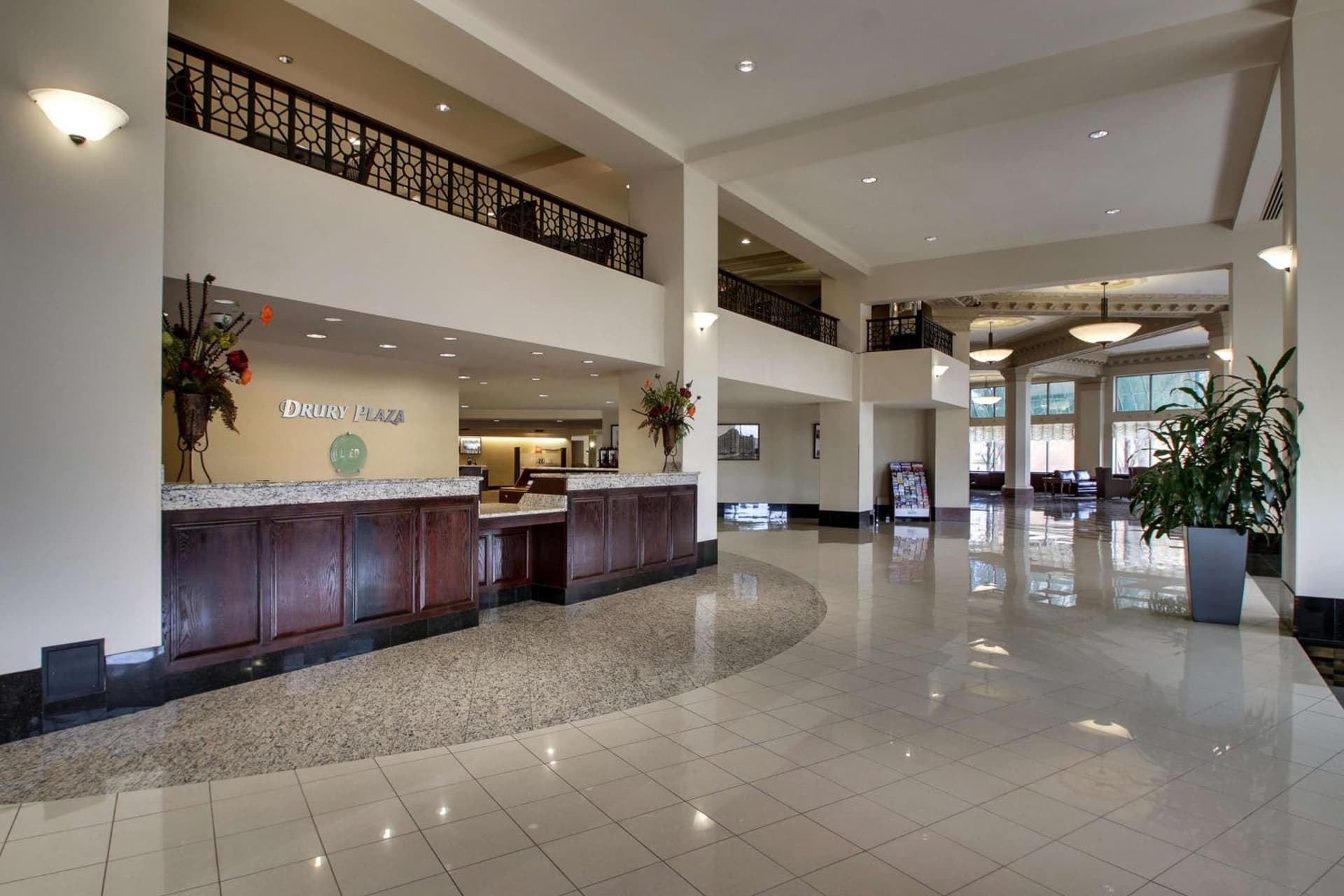 Drury Plaza Hotel Broadview Wichita gallery photo in Wichita, KS — image 80