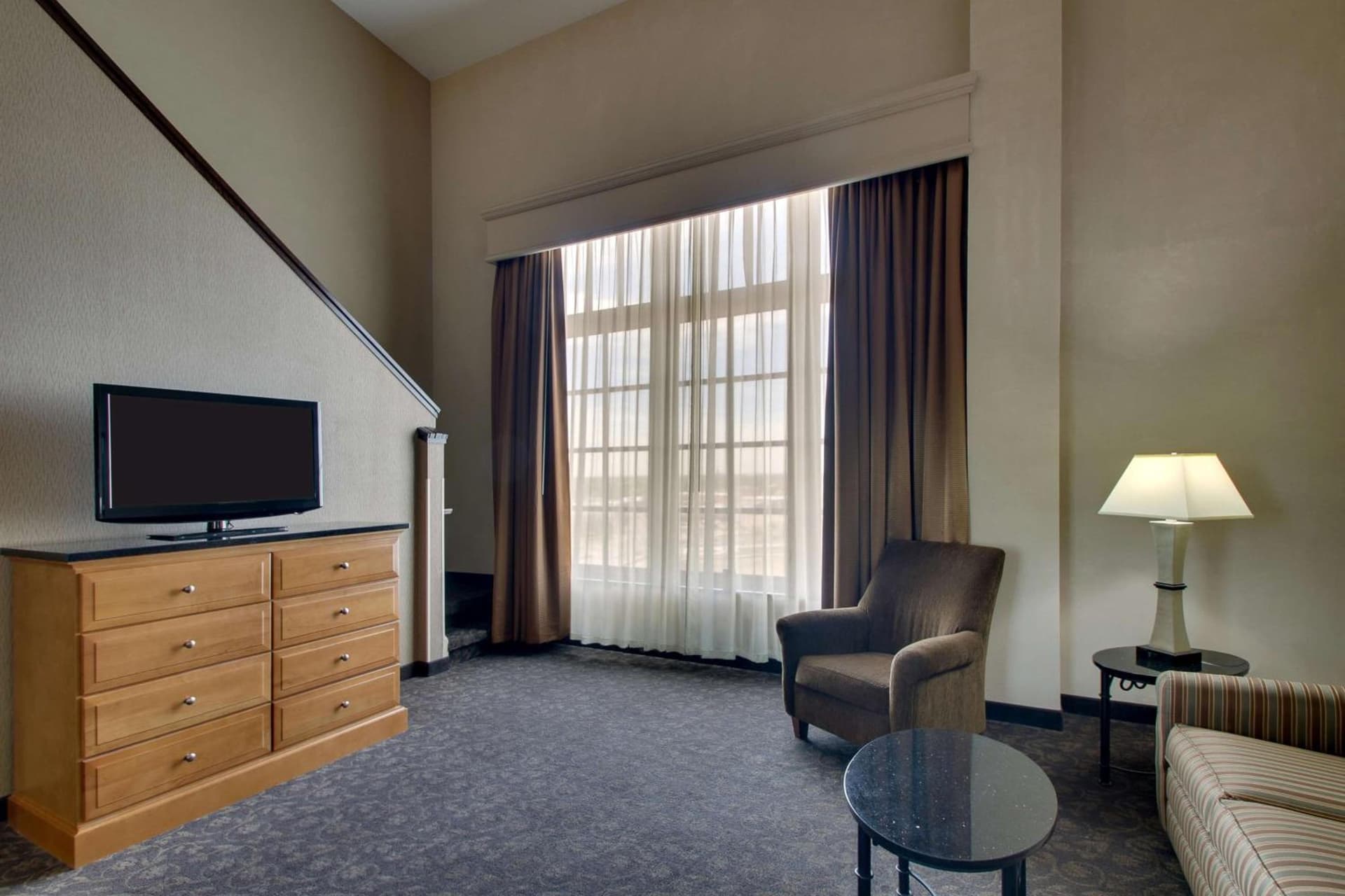 Drury Plaza Hotel Broadview Wichita gallery photo in Wichita, KS — image 67