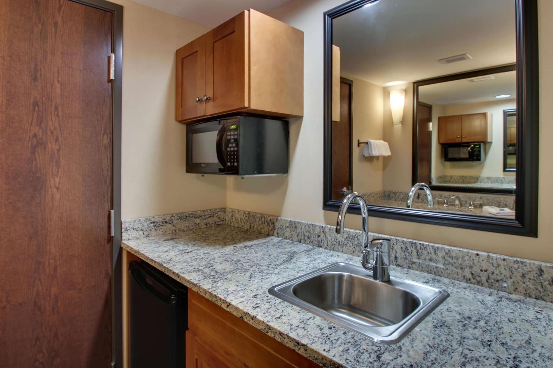 Drury Plaza Hotel Broadview Wichita gallery photo in Wichita, KS — image 62