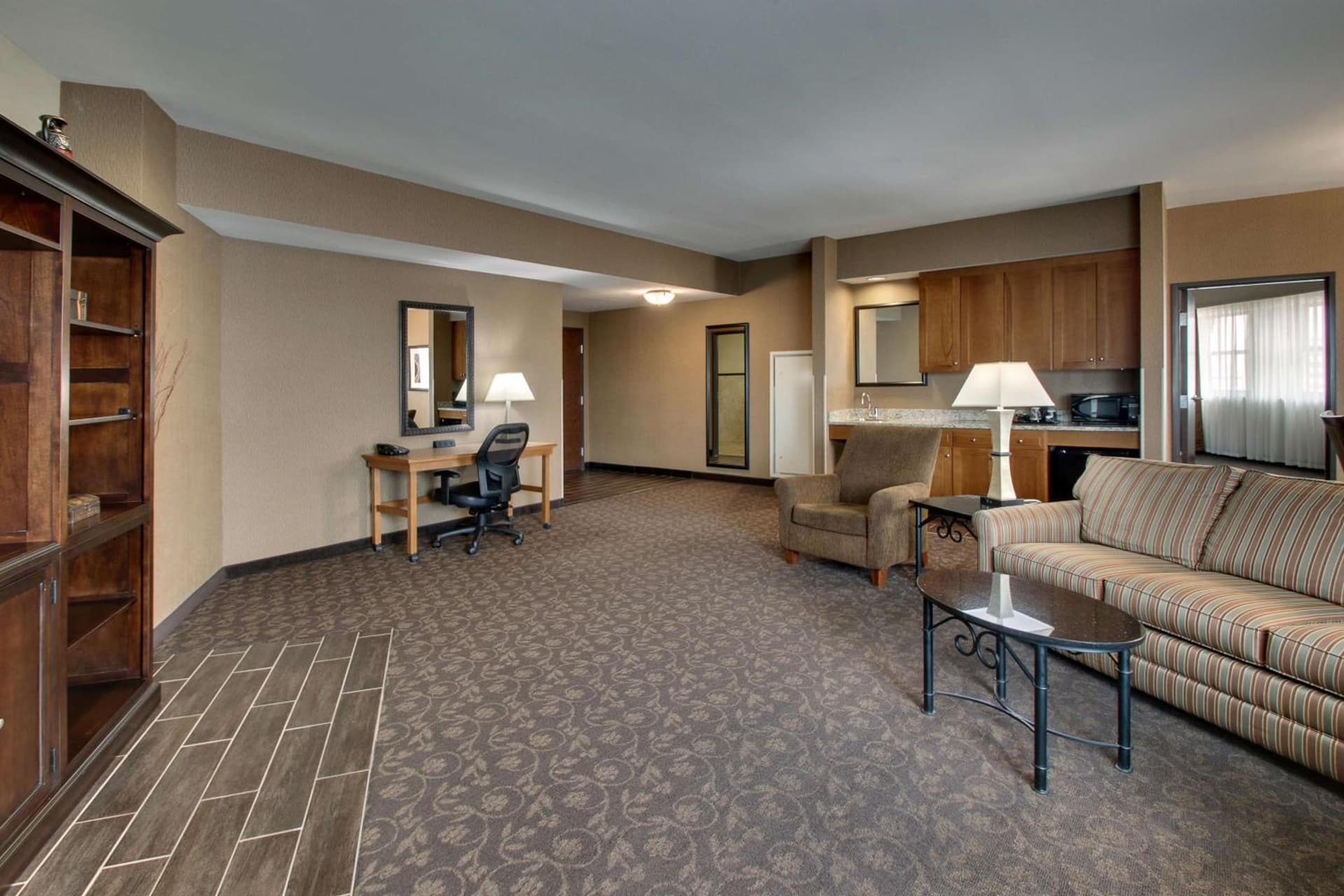 Drury Plaza Hotel Broadview Wichita gallery photo in Wichita, KS — image 17
