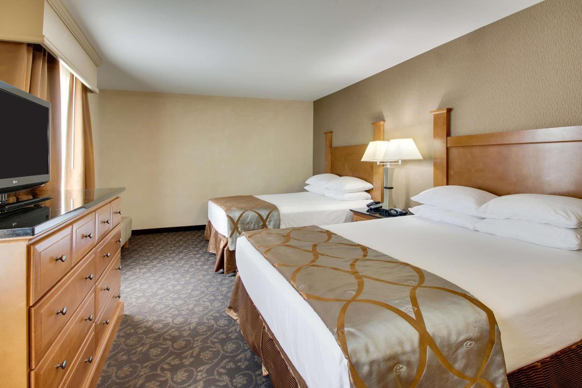 Drury Plaza Hotel Broadview Wichita gallery photo in Wichita, KS — image 59